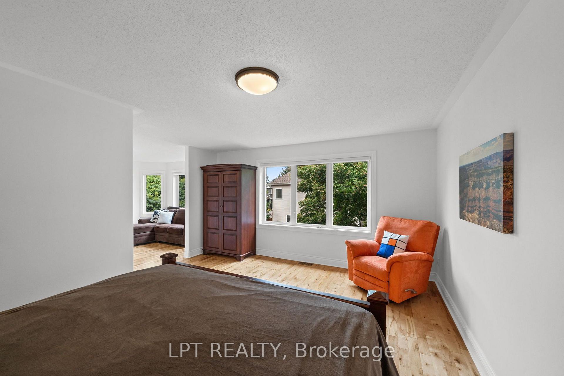 Photo 24 of 15 Spalding Avenue, Ottawa, Kanata - Morgan's Grant/South March — HOMEH