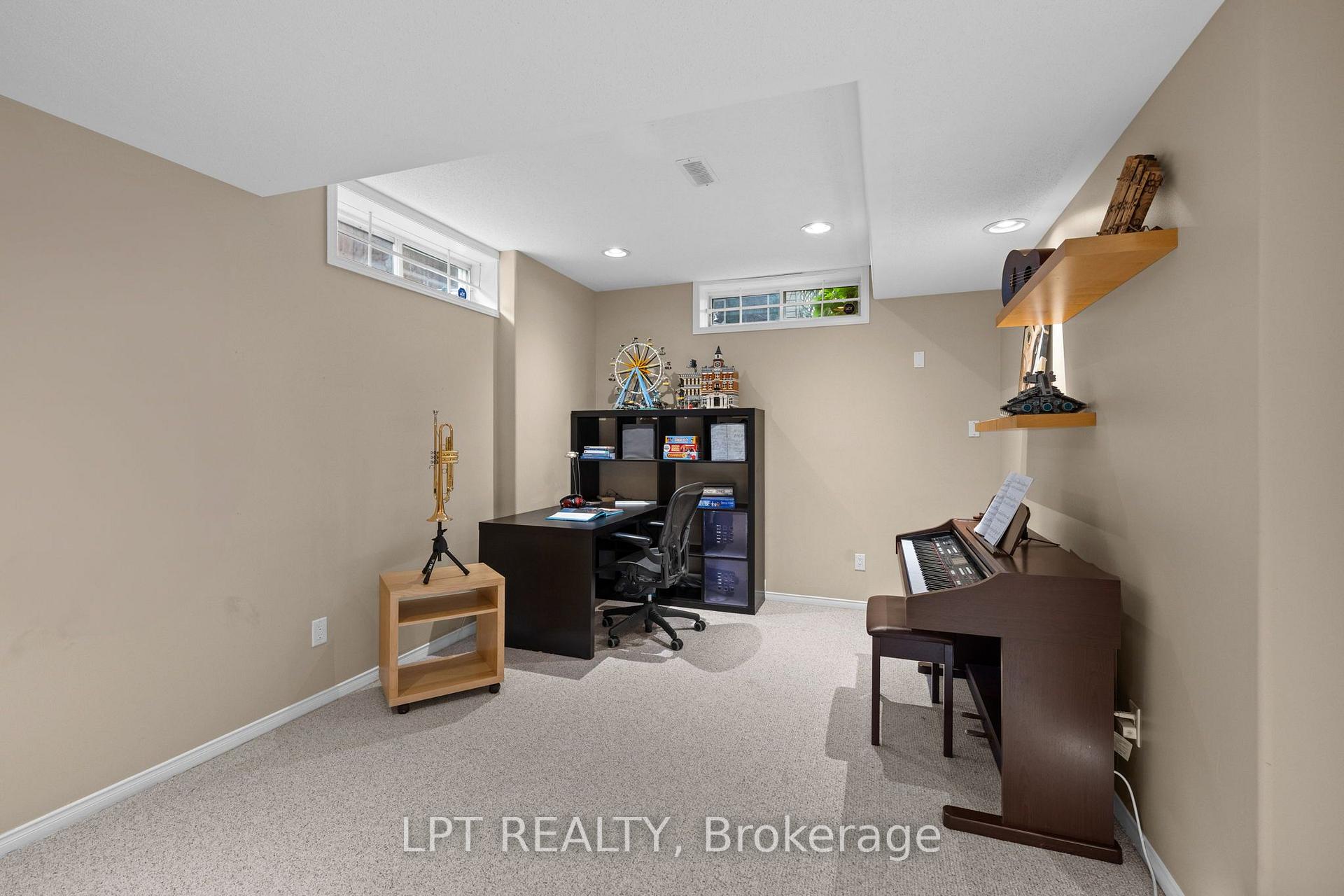 Photo 37 of 15 Spalding Avenue, Ottawa, Kanata - Morgan's Grant/South March — HOMEH