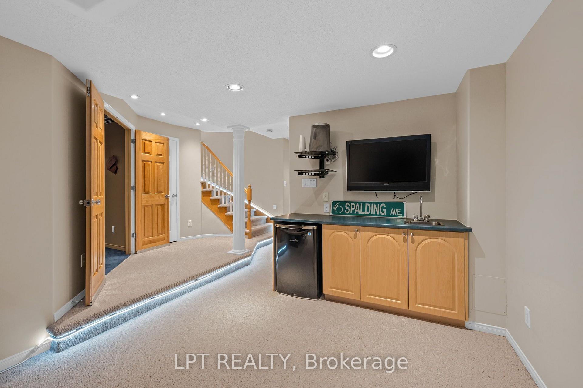Photo 38 of 15 Spalding Avenue, Ottawa, Kanata - Morgan's Grant/South March — HOMEH