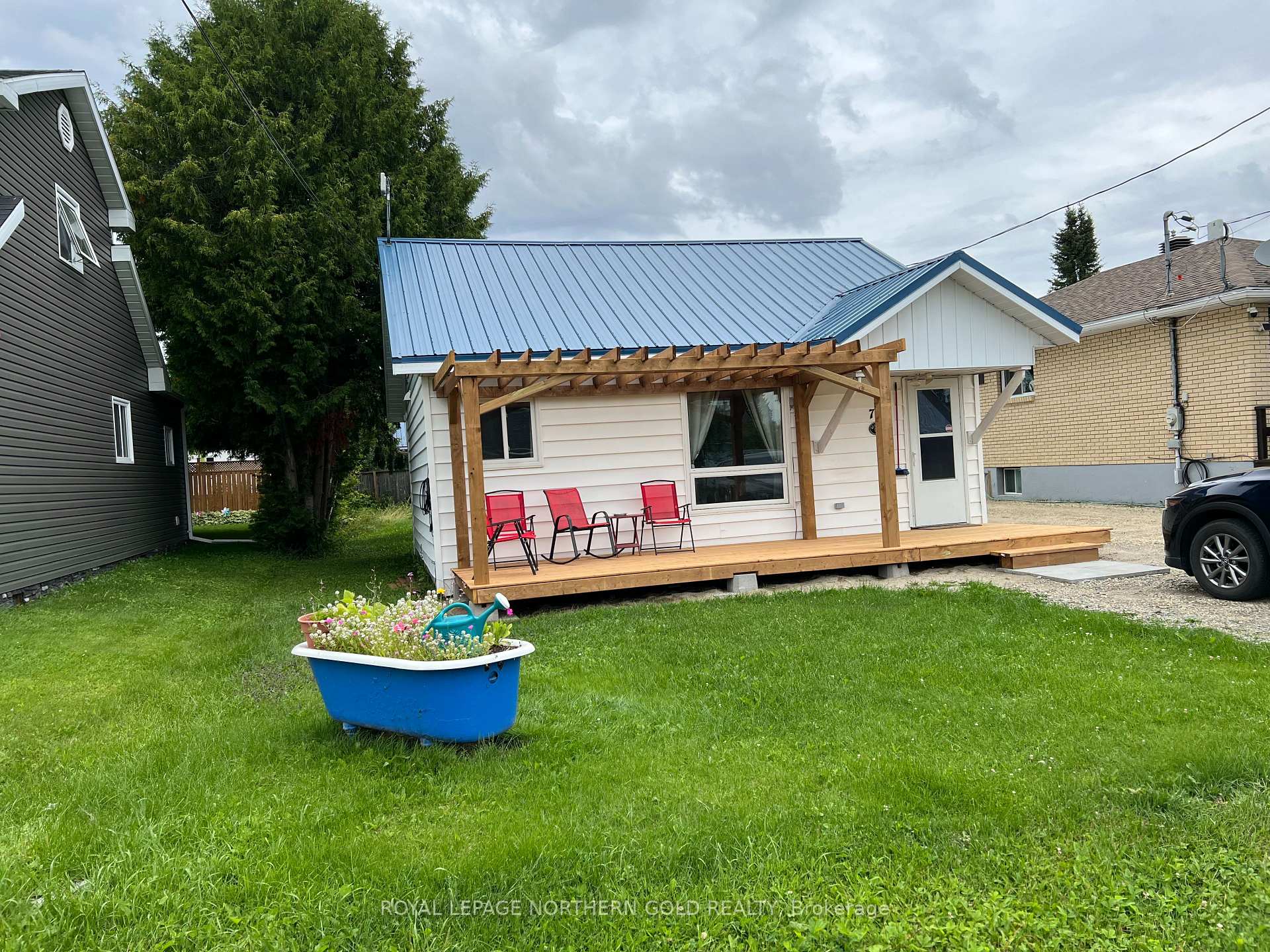 Photo 1 of 70 Eighth Avenue, Kirkland Lake, Larder Lake — HOMEH