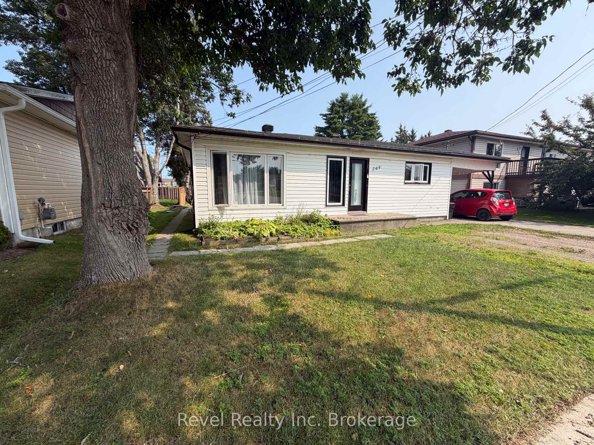 Photo of 209 Salter Street