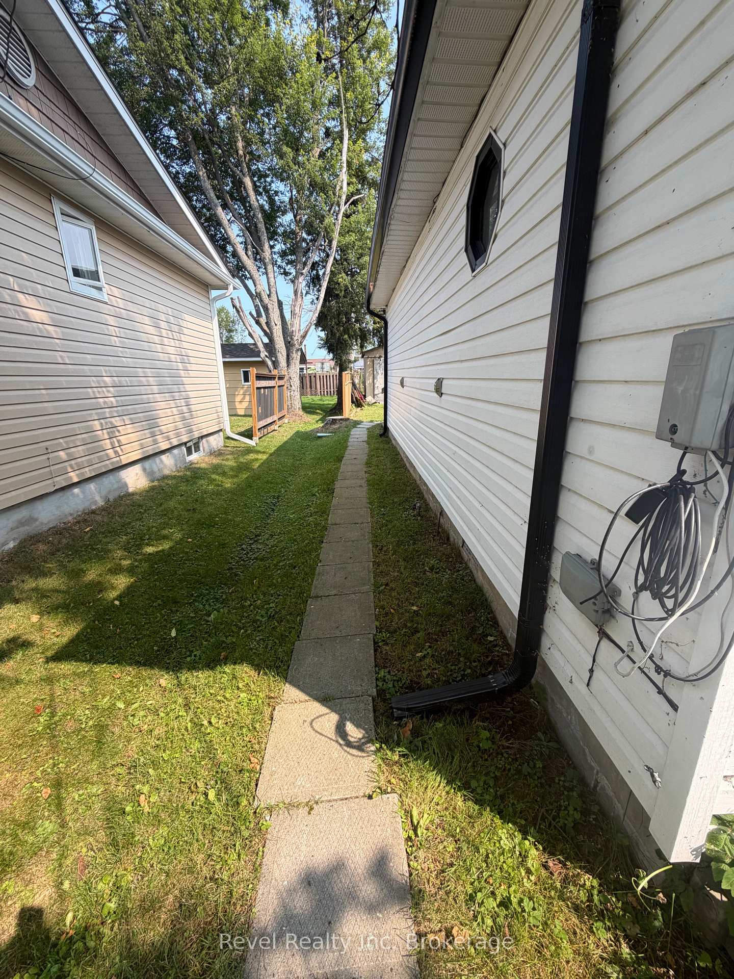 Photo 3 of 209 Salter Street, West Nipissing, Sturgeon Falls — HOMEH