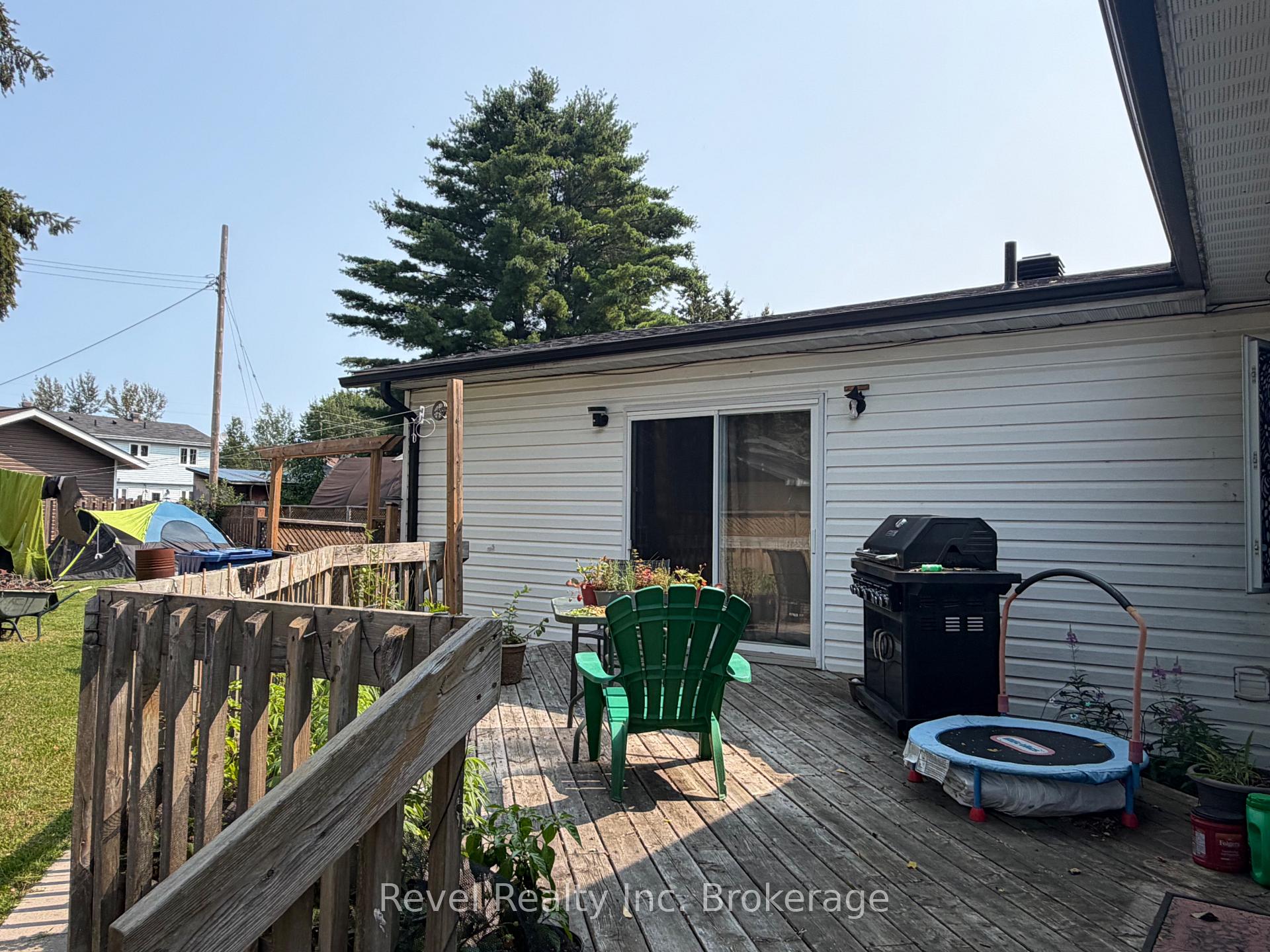 Photo 4 of 209 Salter Street, West Nipissing, Sturgeon Falls — HOMEH