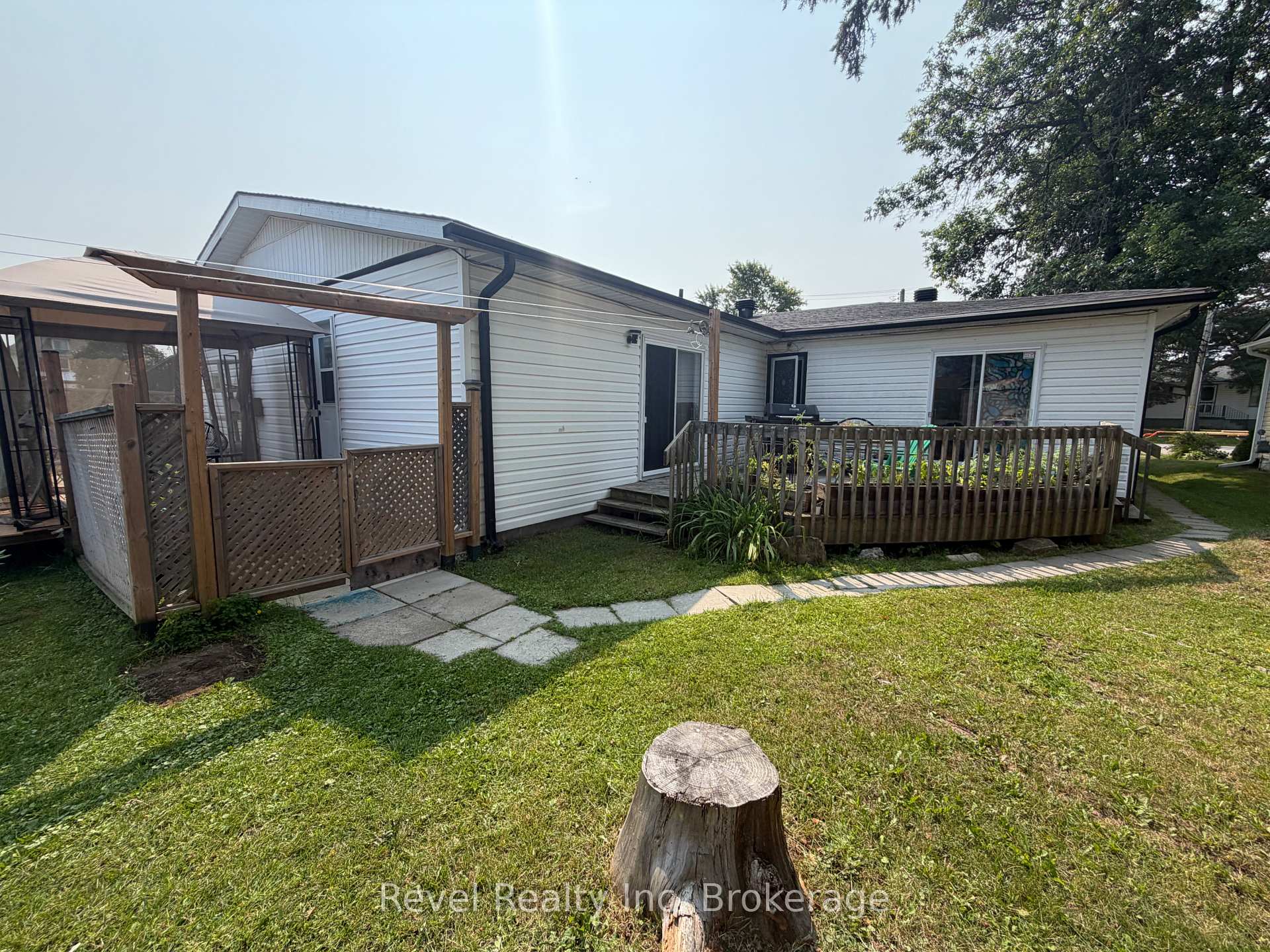 Photo 9 of 209 Salter Street, West Nipissing, Sturgeon Falls — HOMEH
