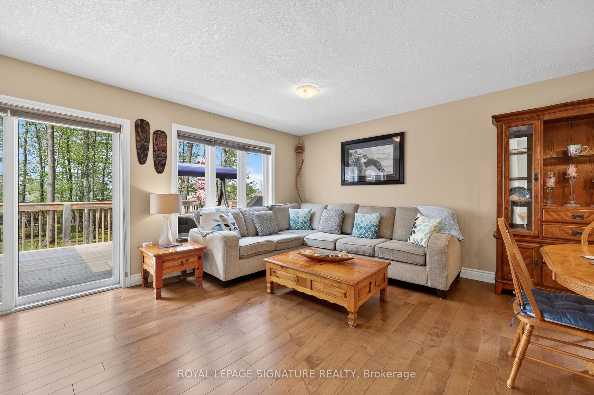 Photo 7 of 22 Hunter Avenue, Tay, Victoria Harbour — HOMEH
