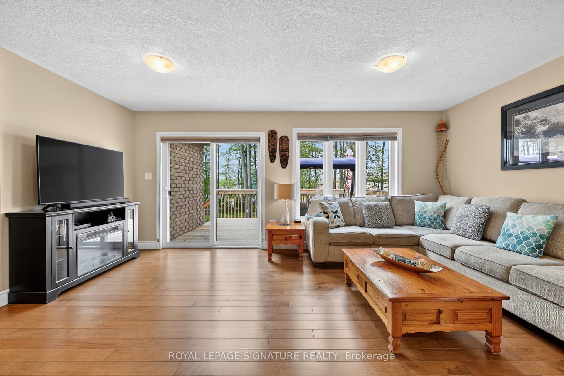 Photo 18 of 22 Hunter Avenue, Tay, Victoria Harbour — HOMEH