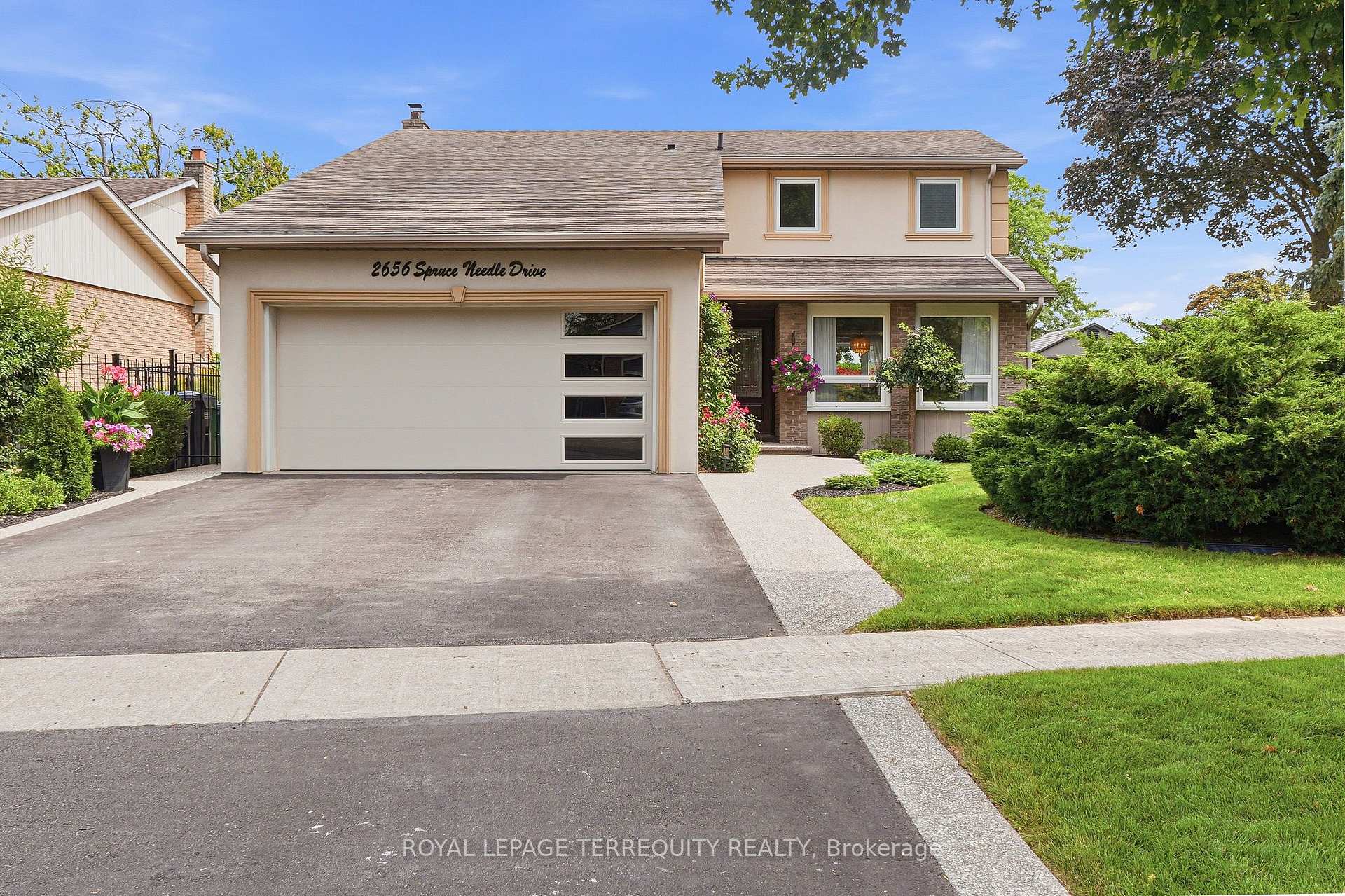 Photo 2 of 2656 Spruce Needle Drive, Mississauga, Erin Mills — HOMEH