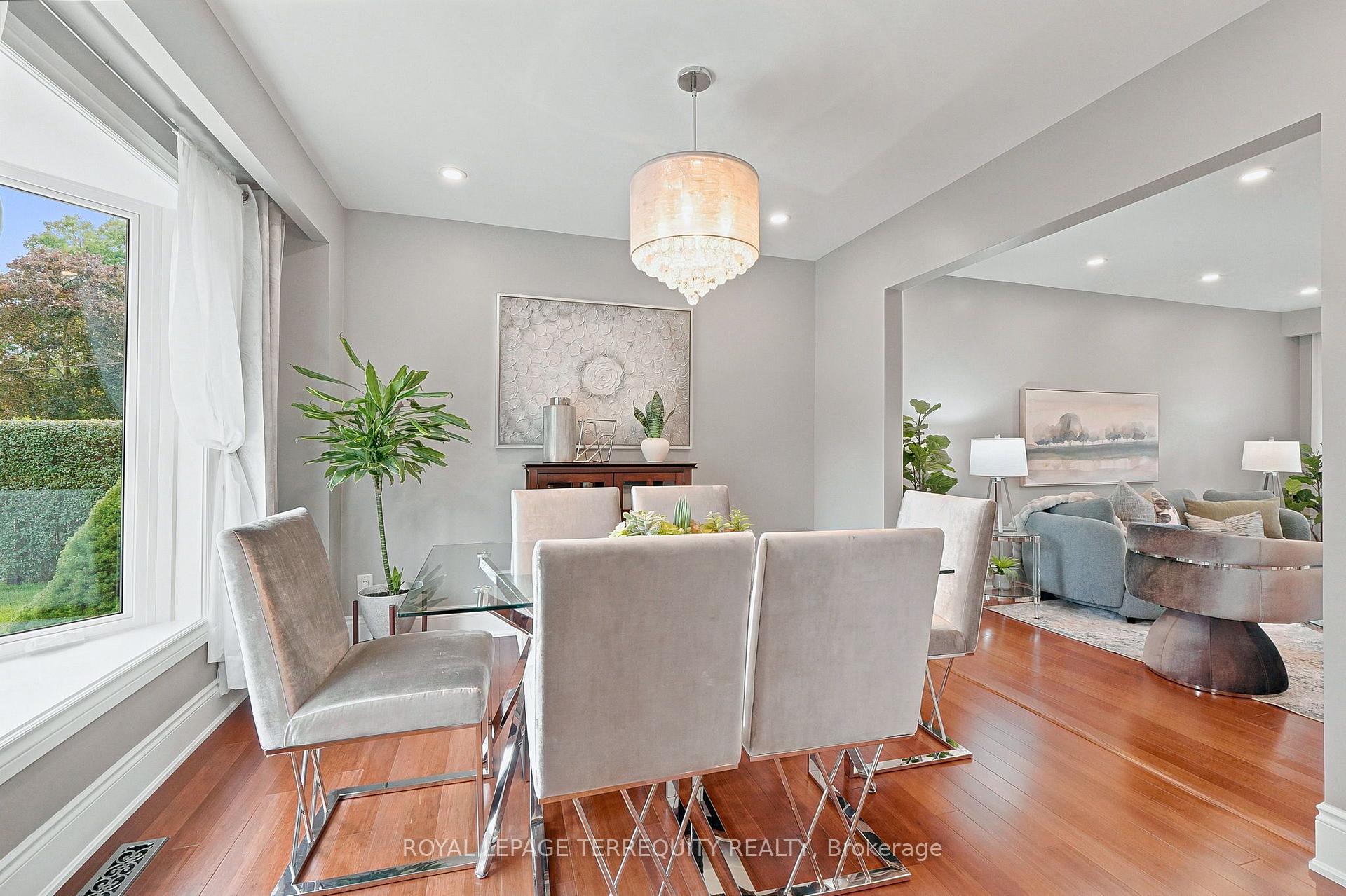 Photo 10 of 2656 Spruce Needle Drive, Mississauga, Erin Mills — HOMEH