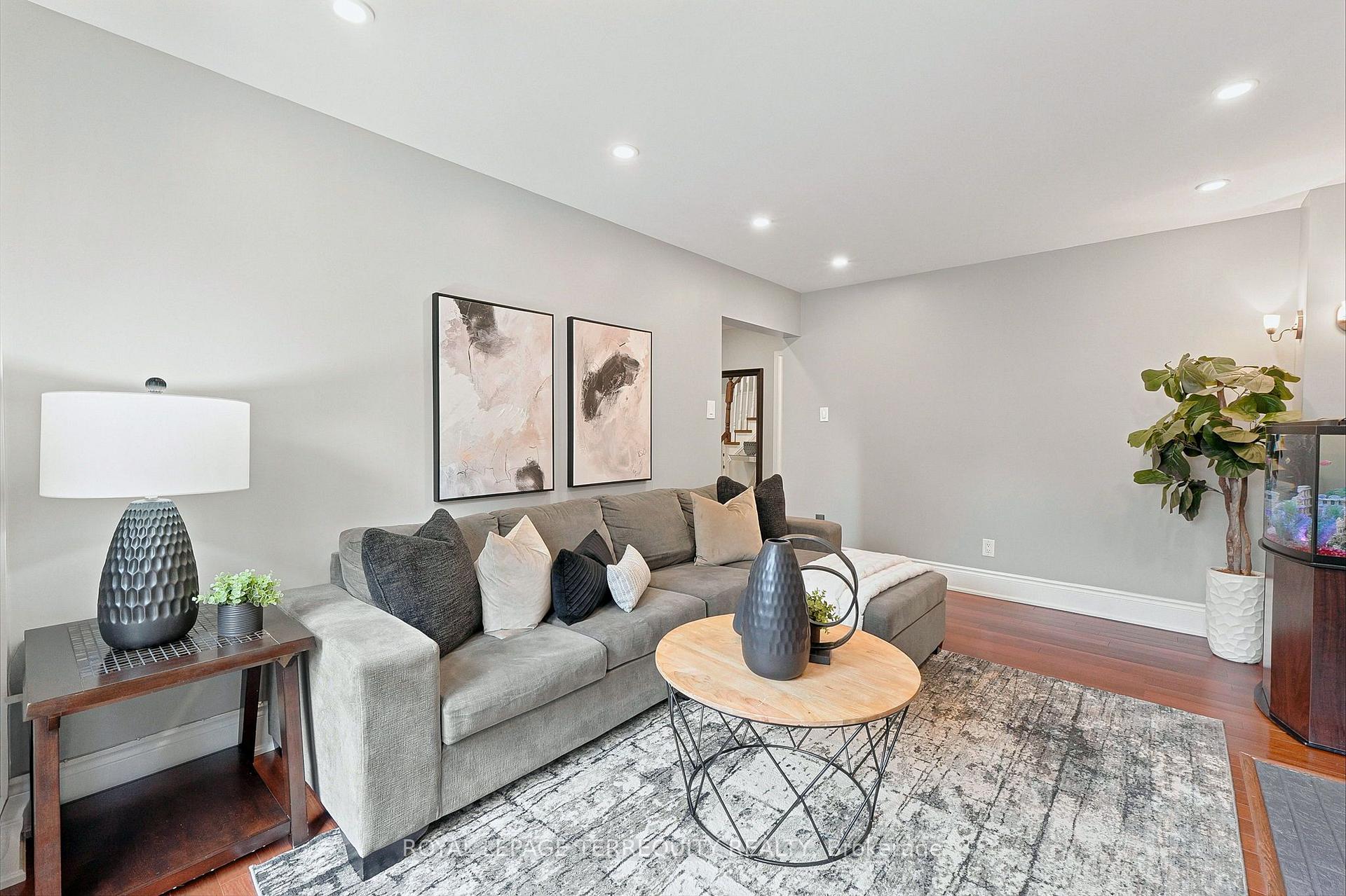 Photo 16 of 2656 Spruce Needle Drive, Mississauga, Erin Mills — HOMEH