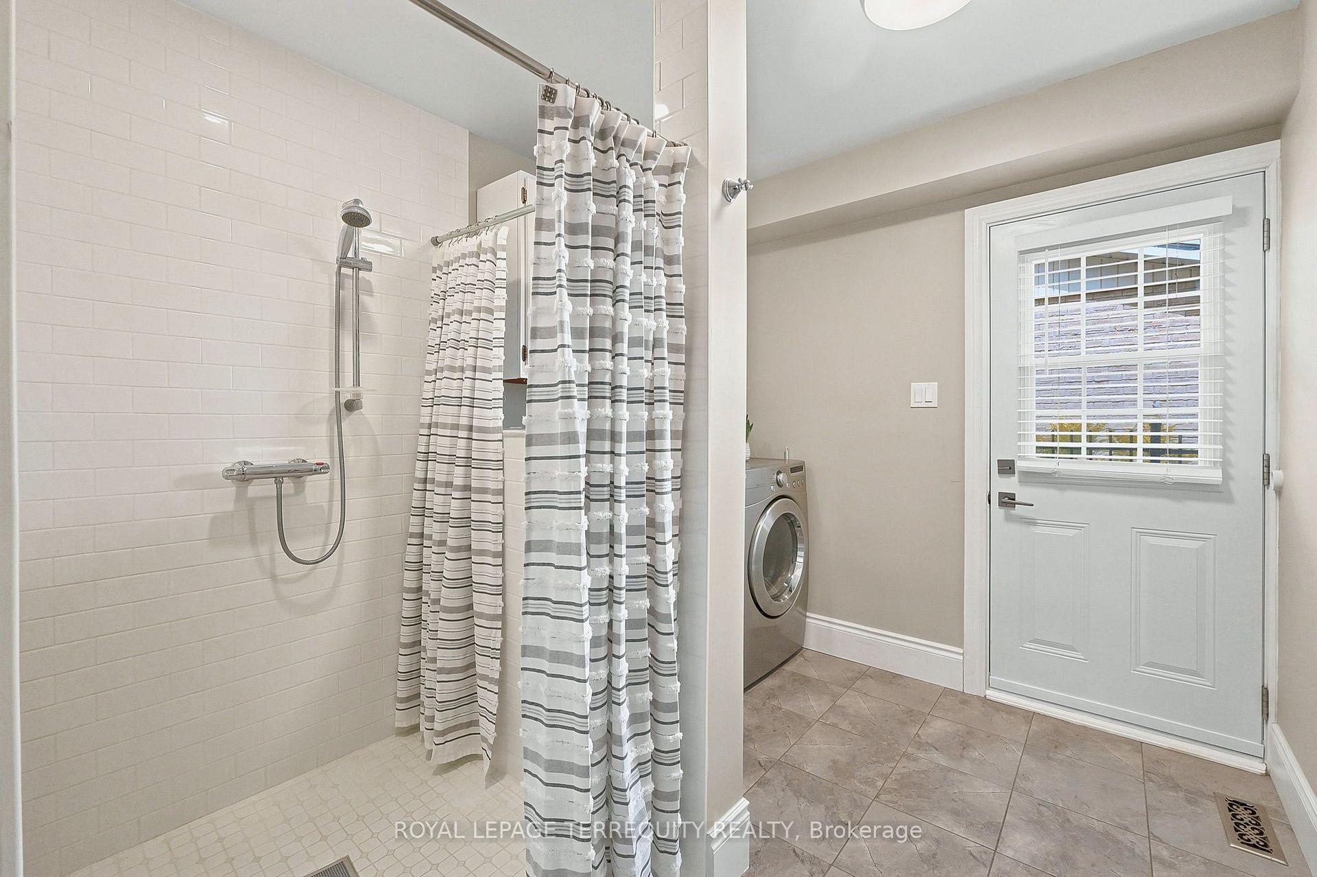 Photo 19 of 2656 Spruce Needle Drive, Mississauga, Erin Mills — HOMEH