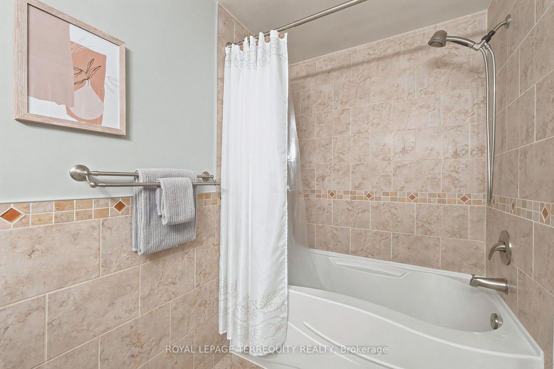 Photo 36 of 2656 Spruce Needle Drive, Mississauga, Erin Mills — HOMEH