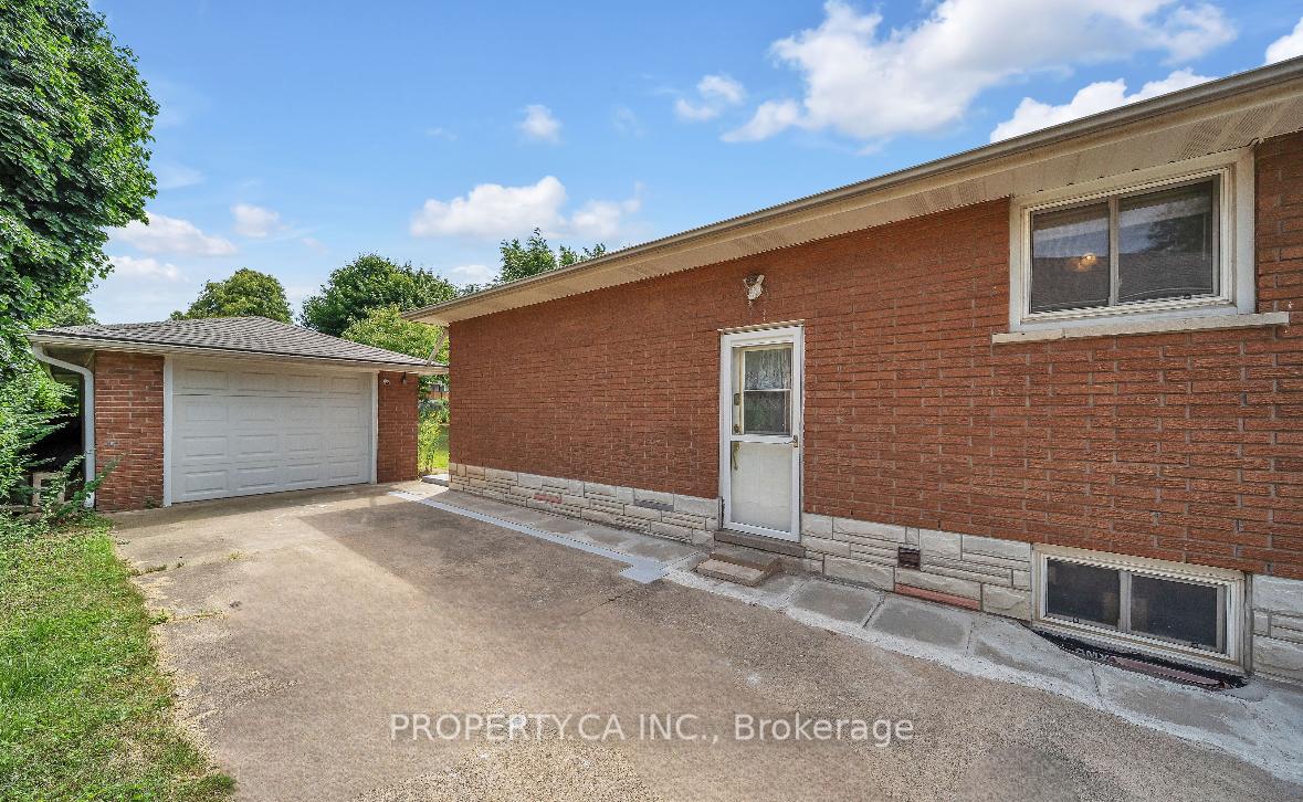 Photo 5 of 6768 Keiffer Street, Niagara Falls, Morrison — HOMEH