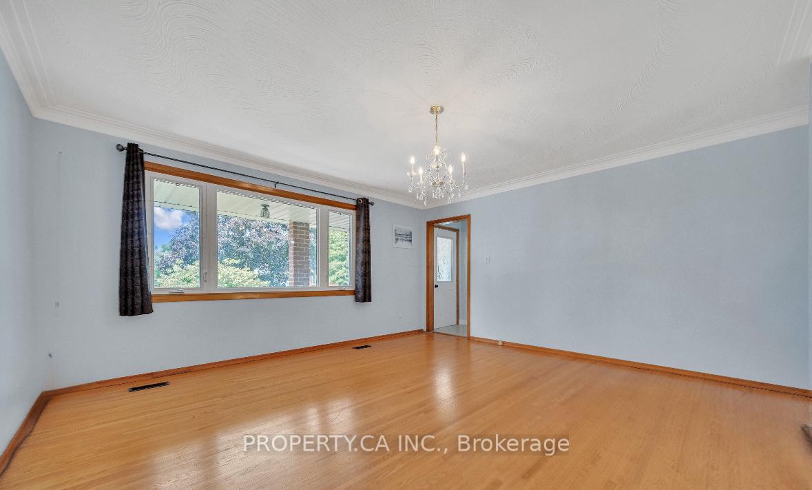 Photo 7 of 6768 Keiffer Street, Niagara Falls, Morrison — HOMEH