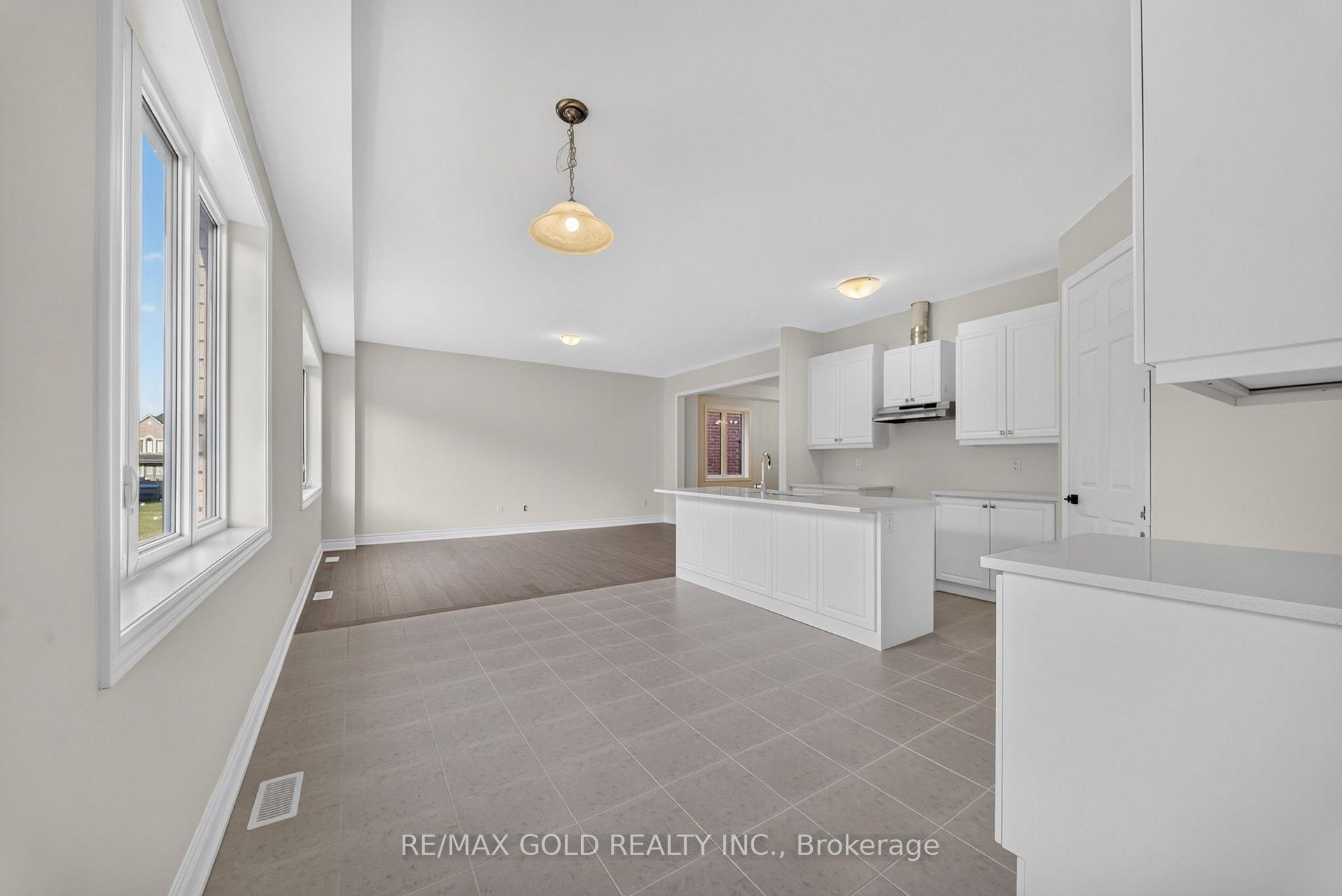 Photo 19 of 11 Keyworth Crescent, Brampton, Sandringham-Wellington North — HOMEH