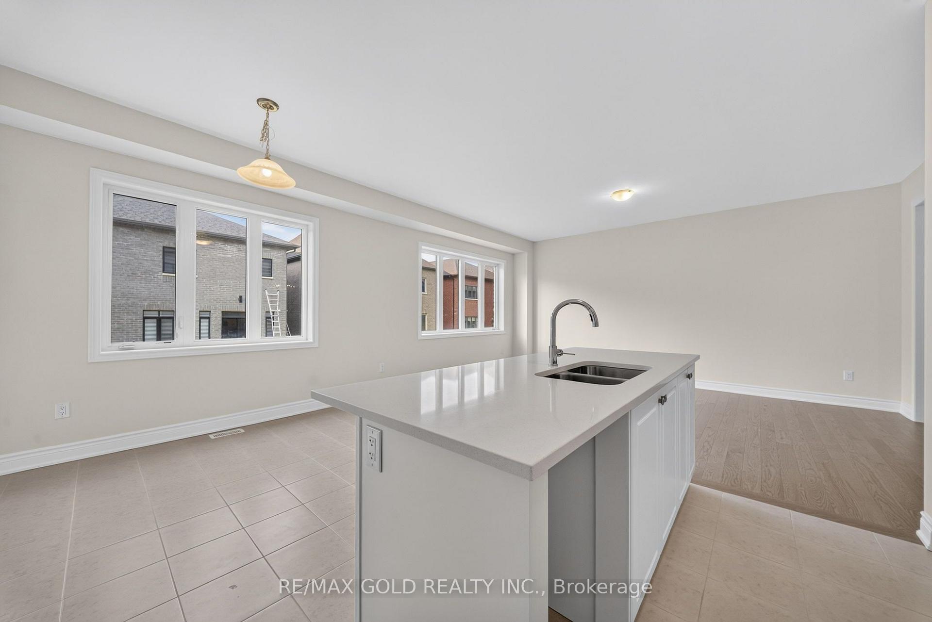Photo 20 of 11 Keyworth Crescent, Brampton, Sandringham-Wellington North — HOMEH