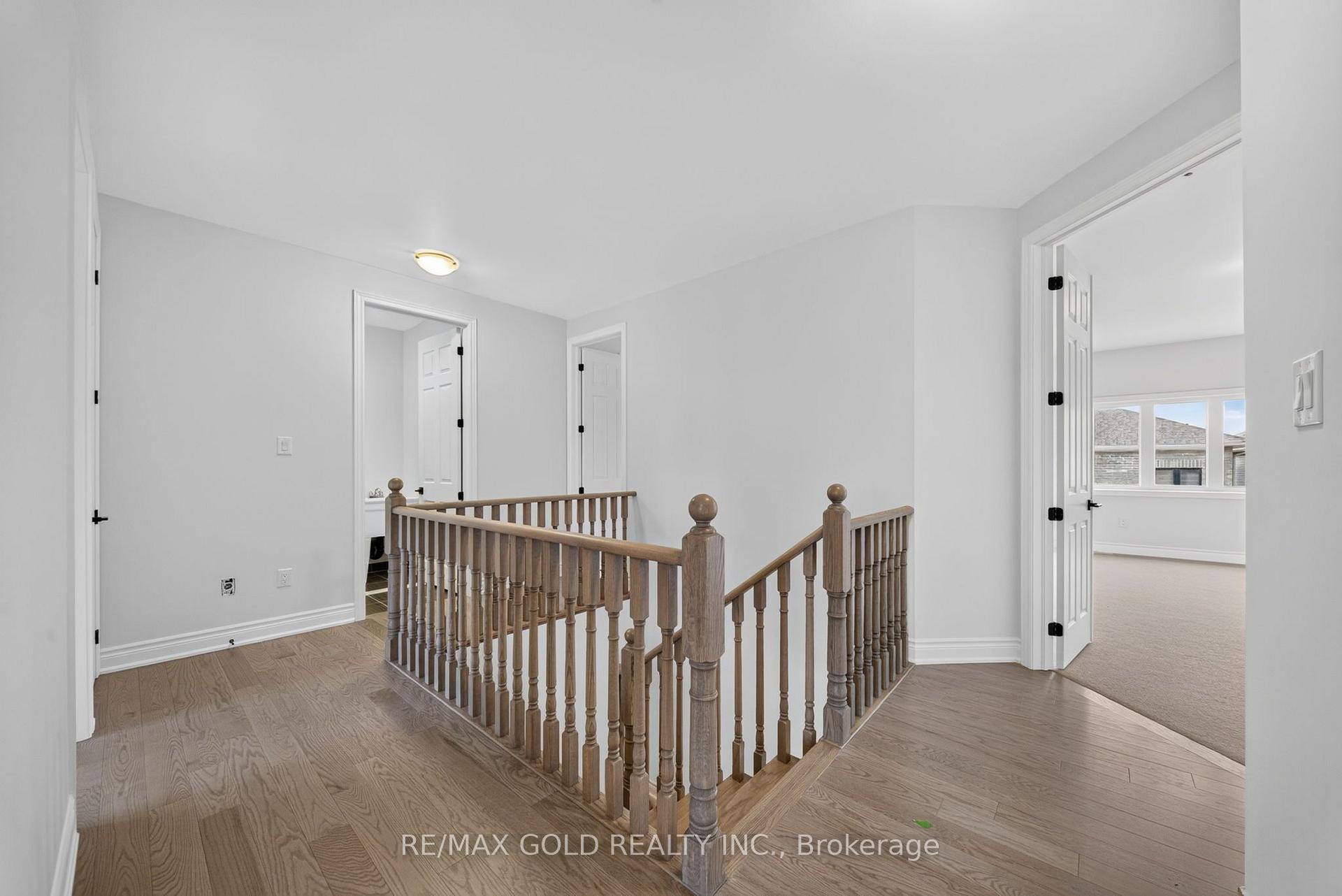 Photo 25 of 11 Keyworth Crescent, Brampton, Sandringham-Wellington North — HOMEH