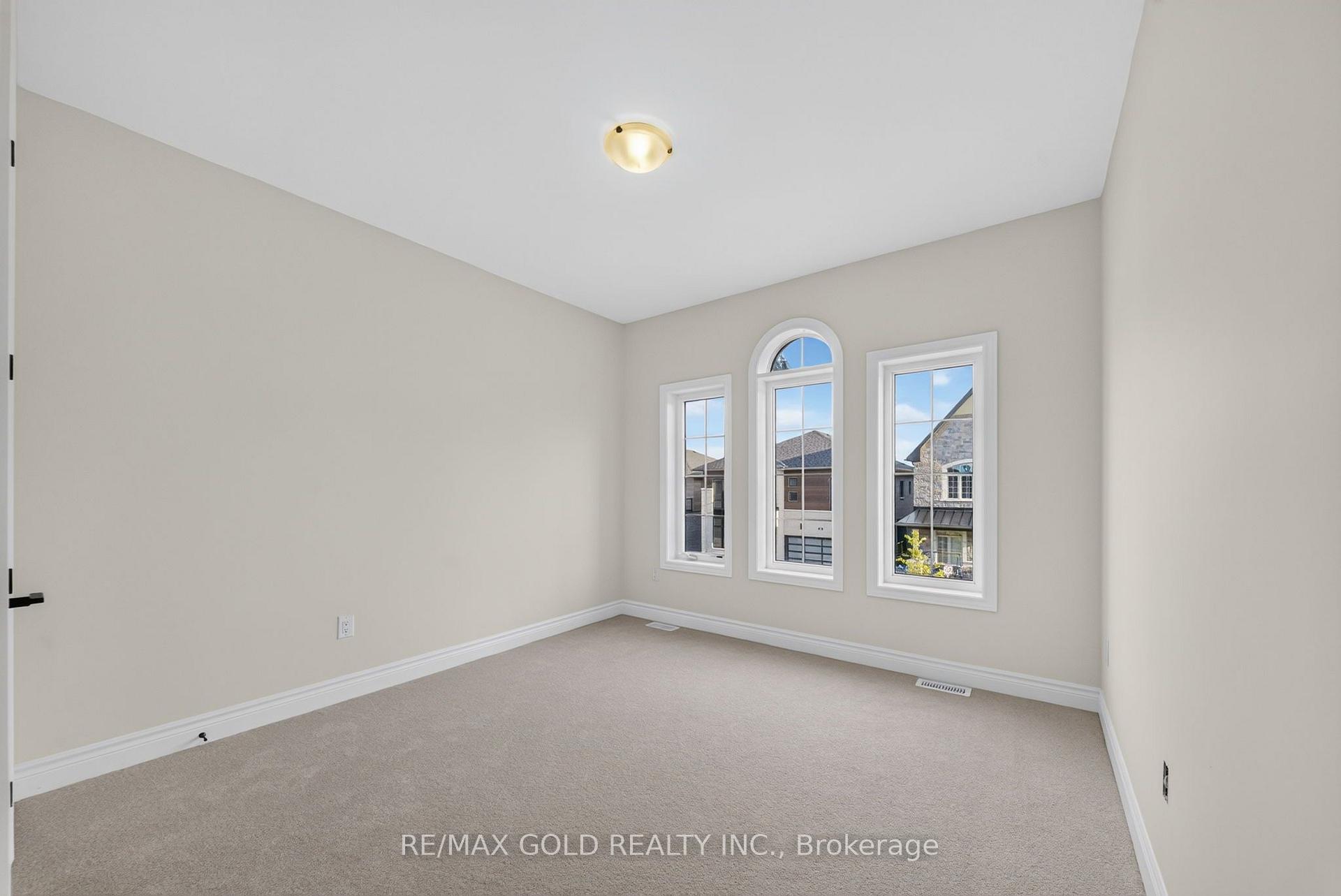 Photo 33 of 11 Keyworth Crescent, Brampton, Sandringham-Wellington North — HOMEH