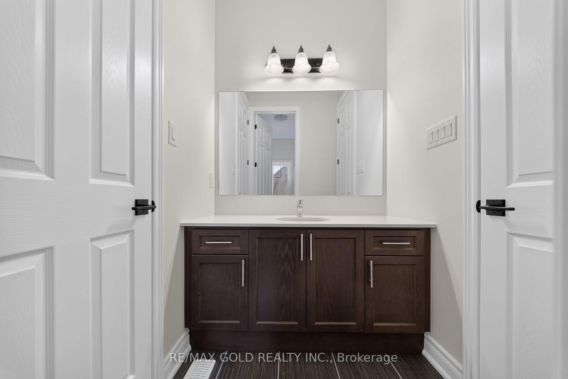 Photo 35 of 11 Keyworth Crescent, Brampton, Sandringham-Wellington North — HOMEH