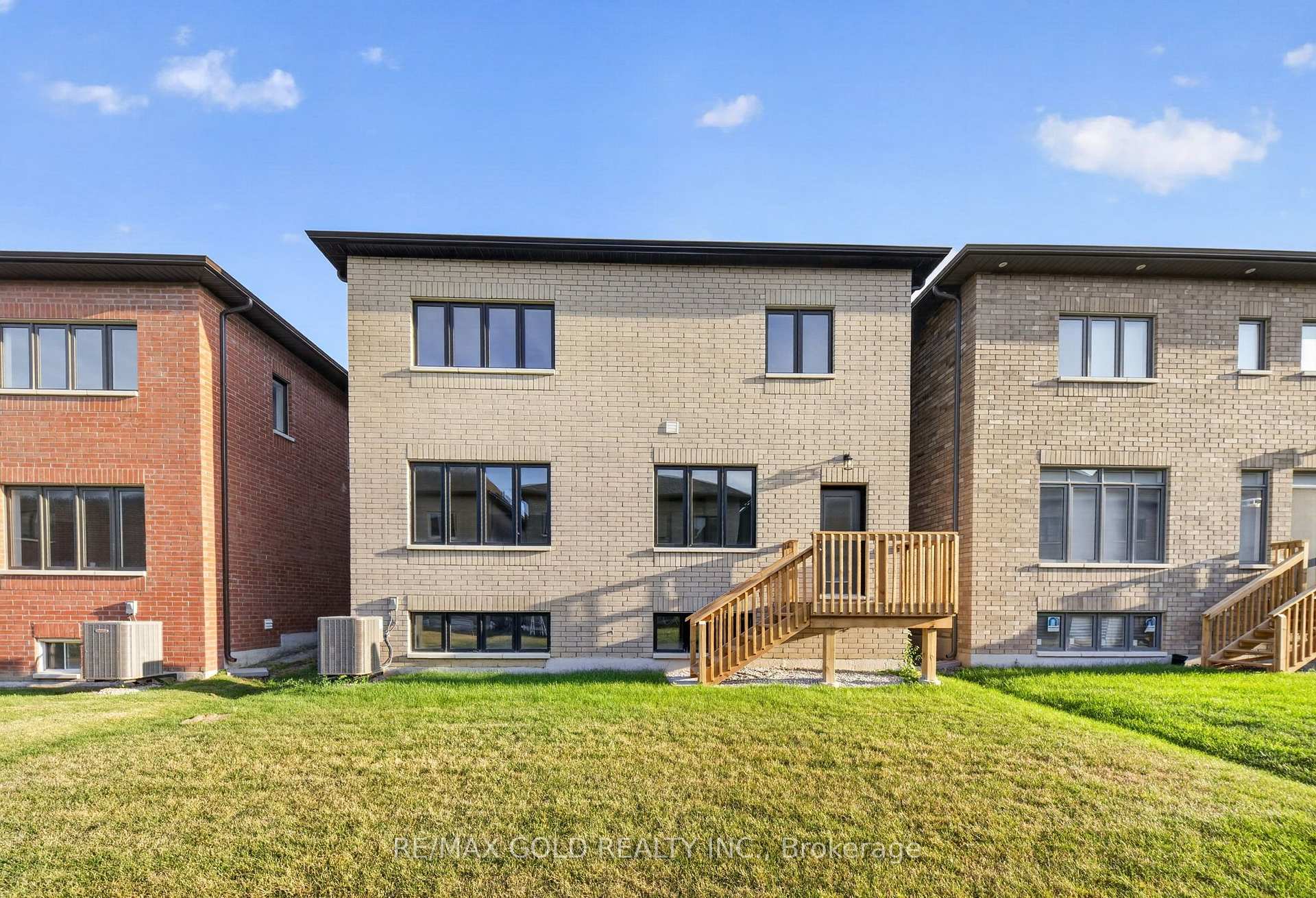 Photo 44 of 11 Keyworth Crescent, Brampton, Sandringham-Wellington North — HOMEH