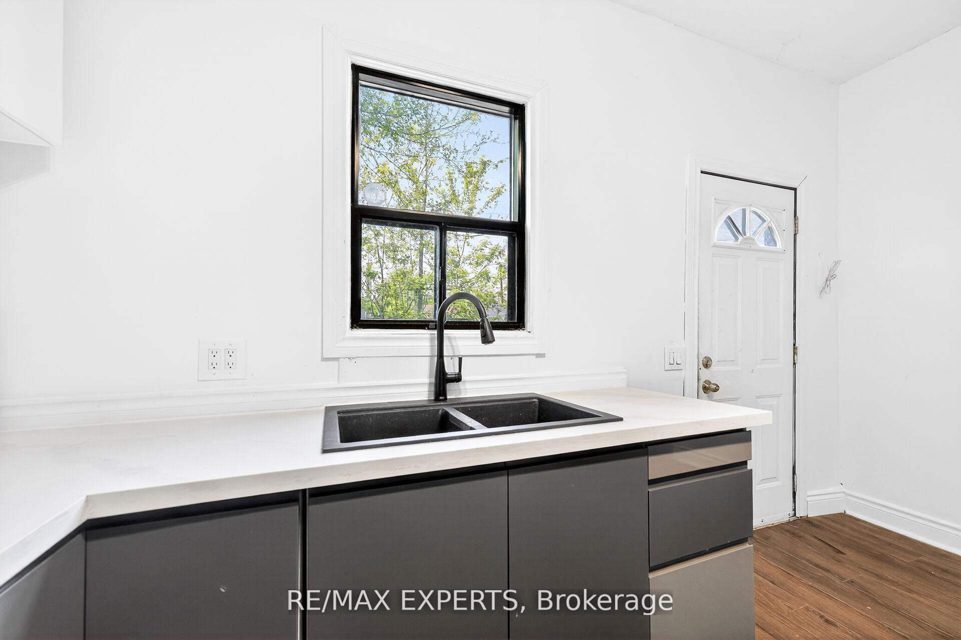 Photo 15 of 99 Leeming Street, Hamilton, Landsdale — HOMEH