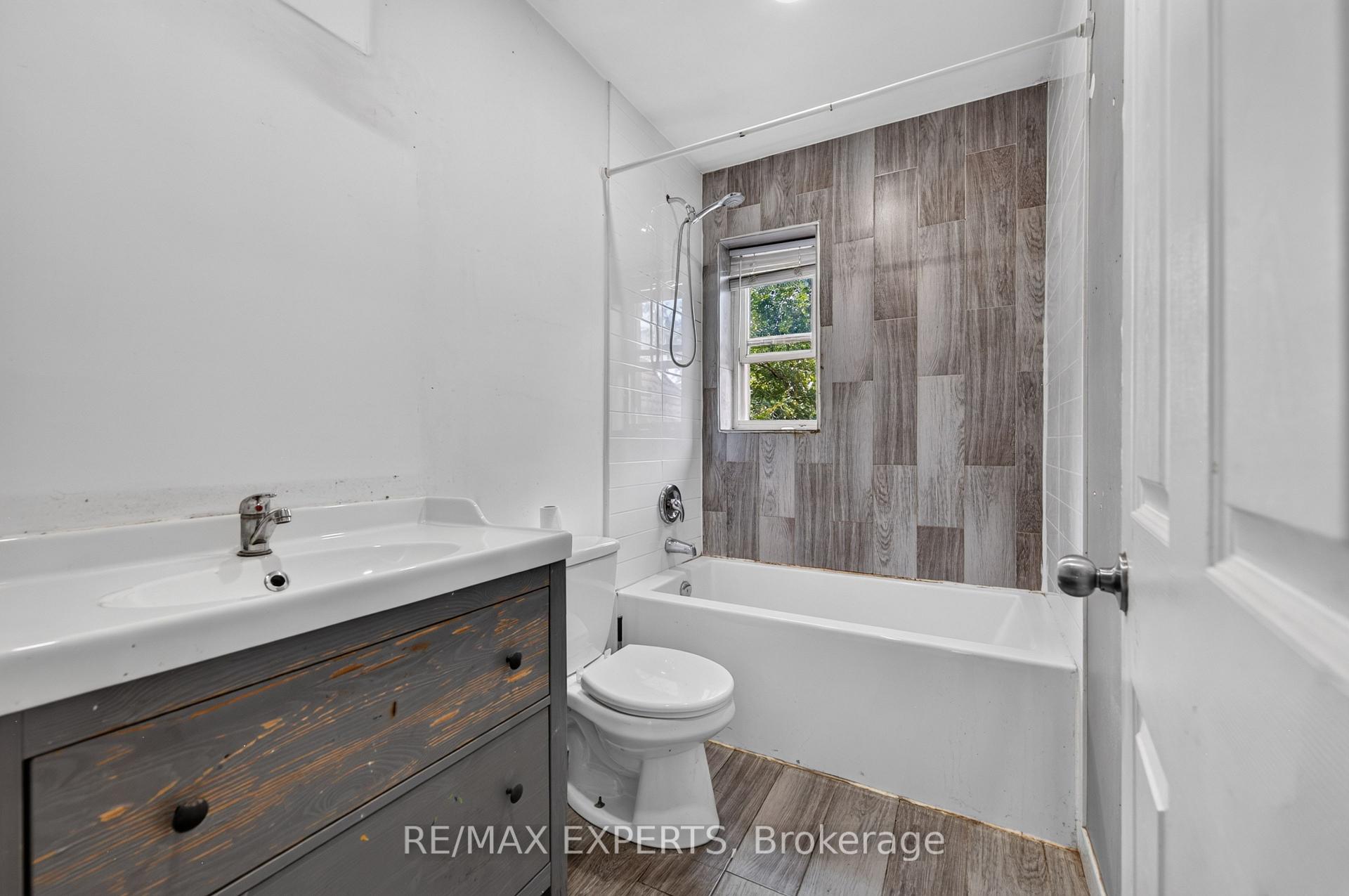 Photo 18 of 99 Leeming Street, Hamilton, Landsdale — HOMEH