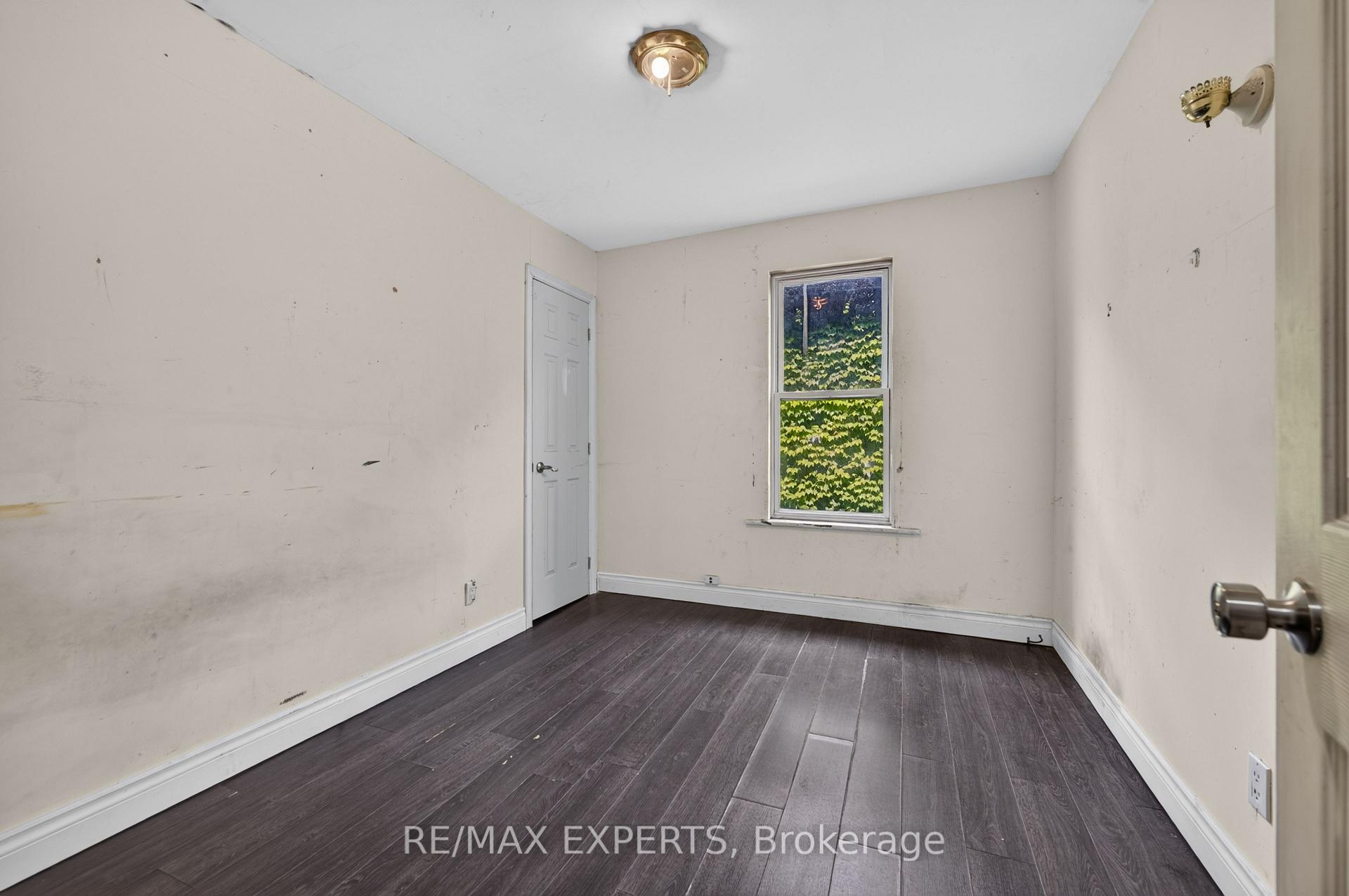 Photo 24 of 99 Leeming Street, Hamilton, Landsdale — HOMEH
