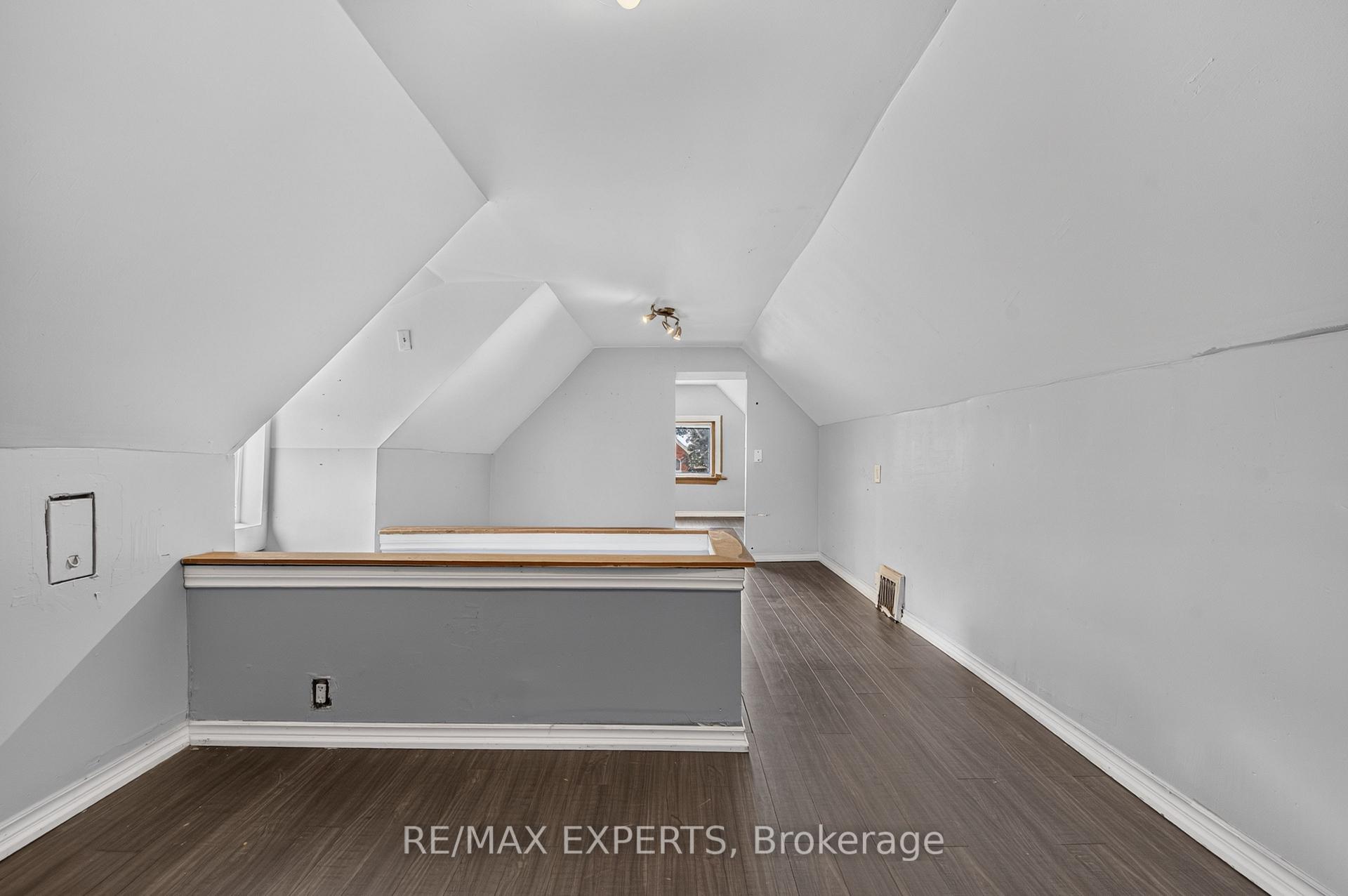 Photo 32 of 99 Leeming Street, Hamilton, Landsdale — HOMEH