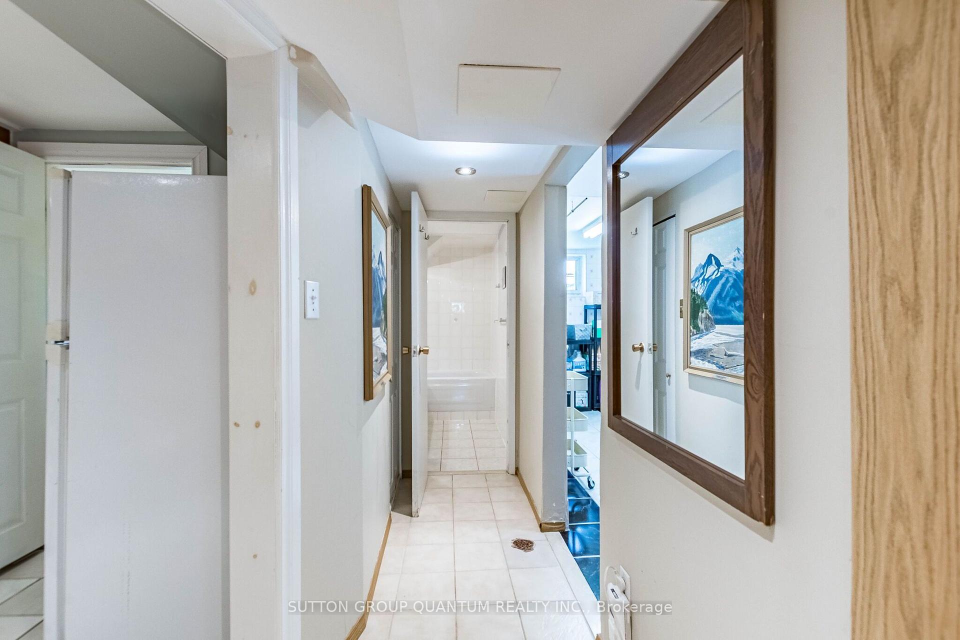 Photo 29 of 1293 Daimler Road, Mississauga, Clarkson — HOMEH