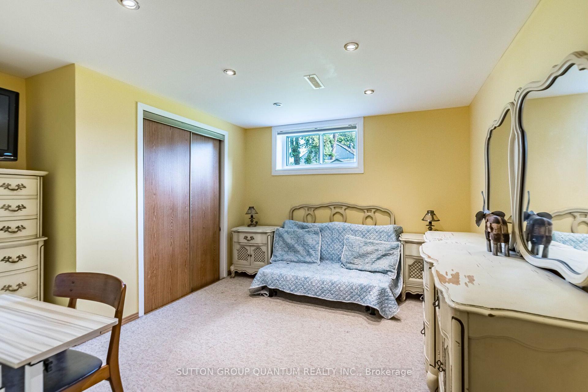 Photo 31 of 1293 Daimler Road, Mississauga, Clarkson — HOMEH