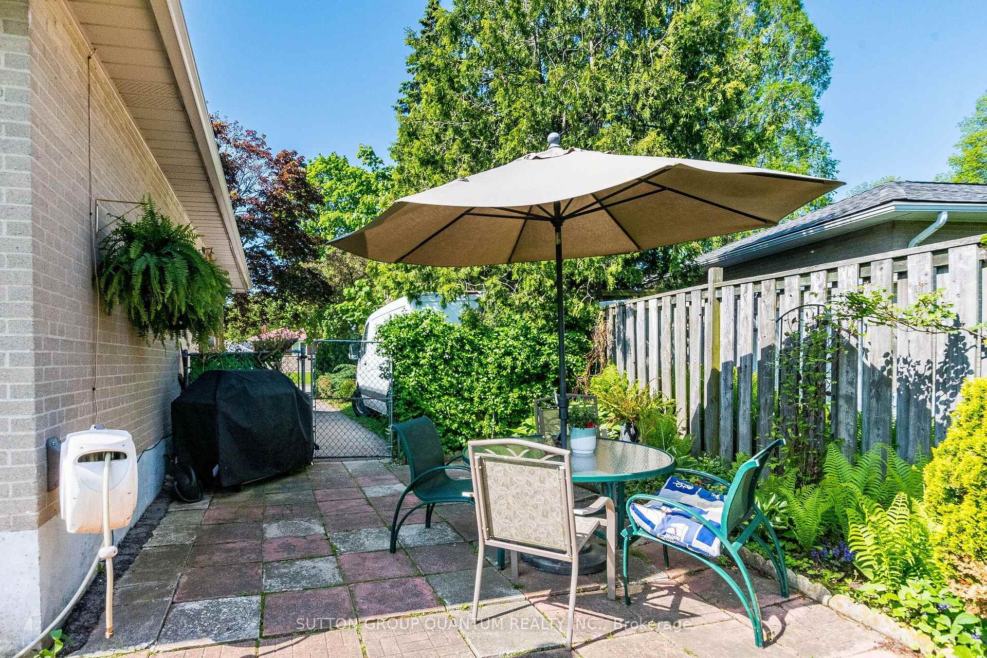 Photo 34 of 1293 Daimler Road, Mississauga, Clarkson — HOMEH