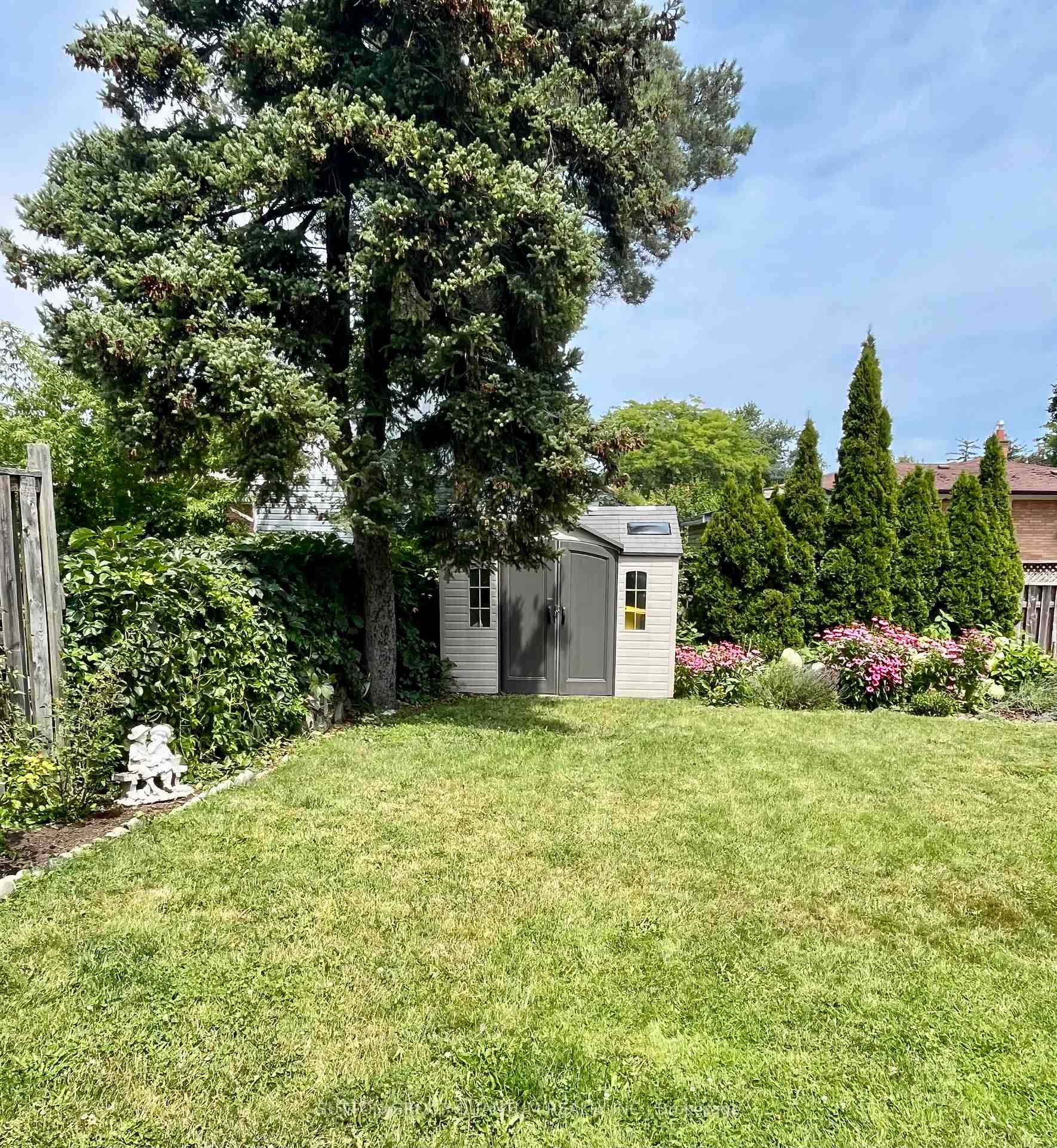 Photo 35 of 1293 Daimler Road, Mississauga, Clarkson — HOMEH