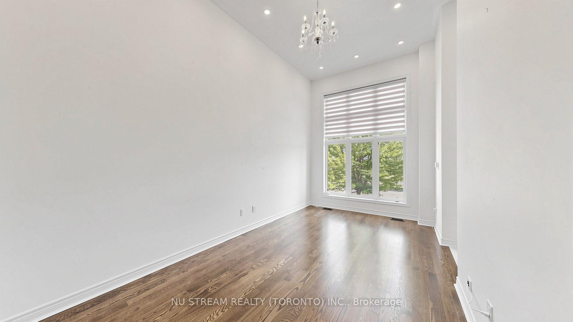 Photo 7 of Unit 15, 19 Maytime Way, Markham, Cathedraltown — HOMEH
