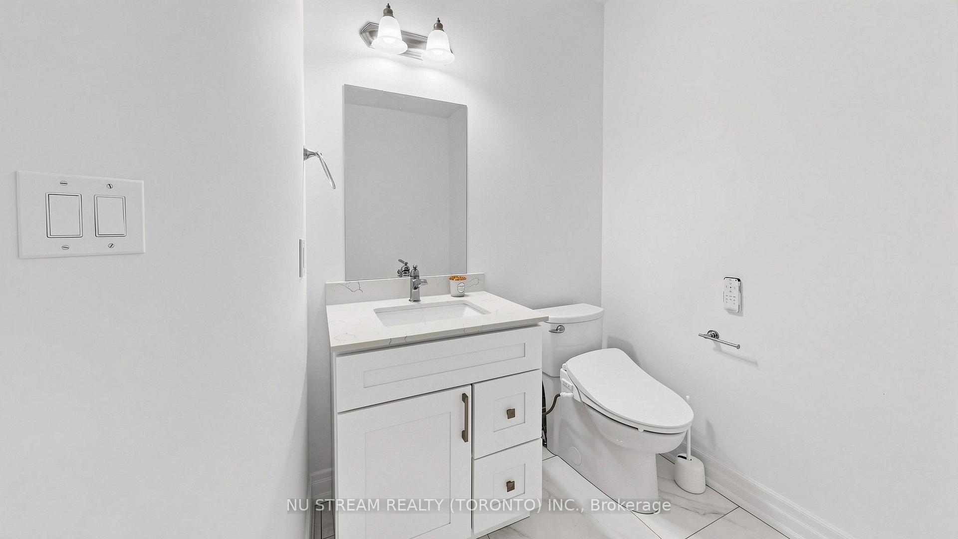 Photo 15 of Unit 15, 19 Maytime Way, Markham, Cathedraltown — HOMEH