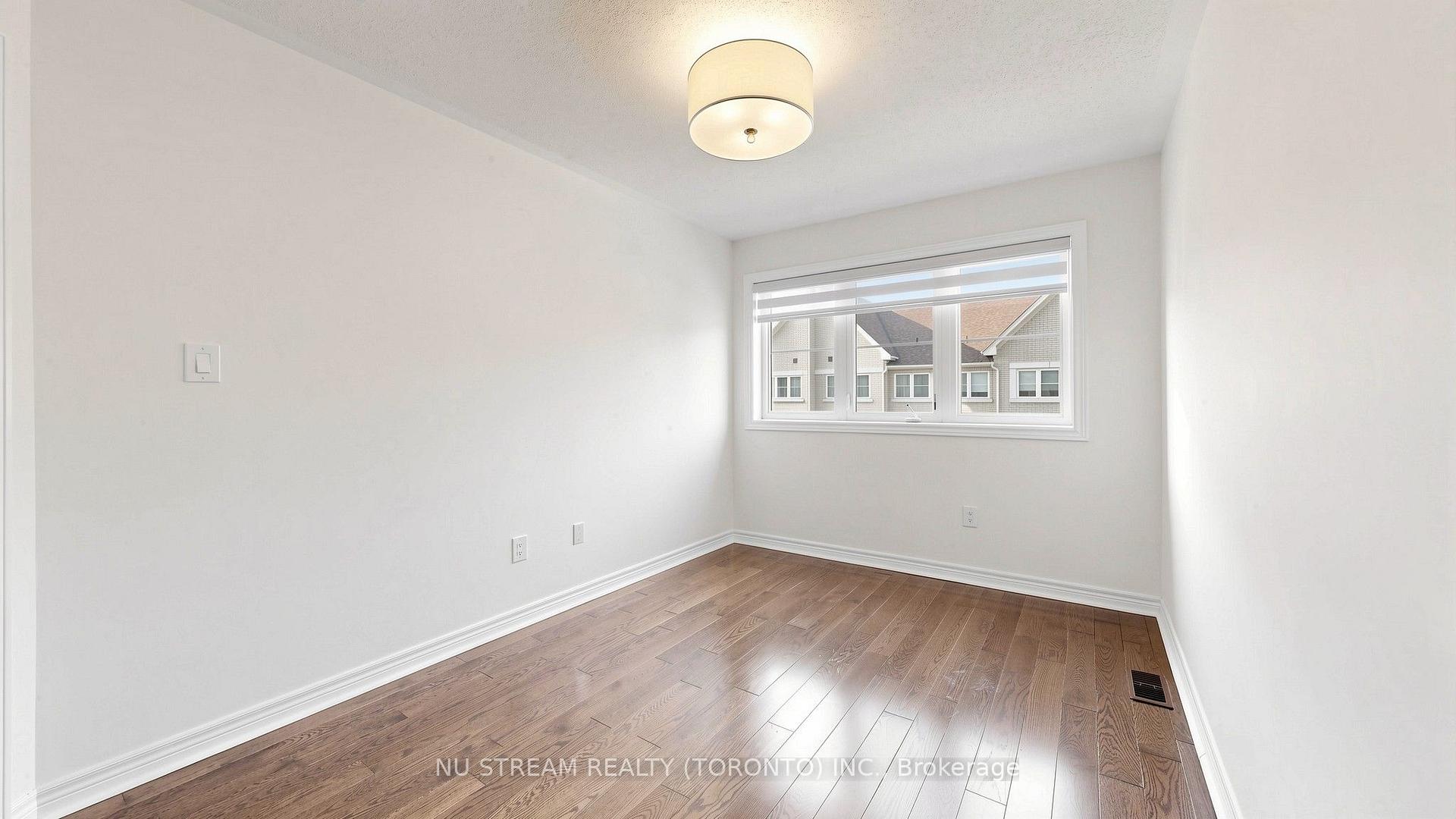 Photo 26 of Unit 15, 19 Maytime Way, Markham, Cathedraltown — HOMEH