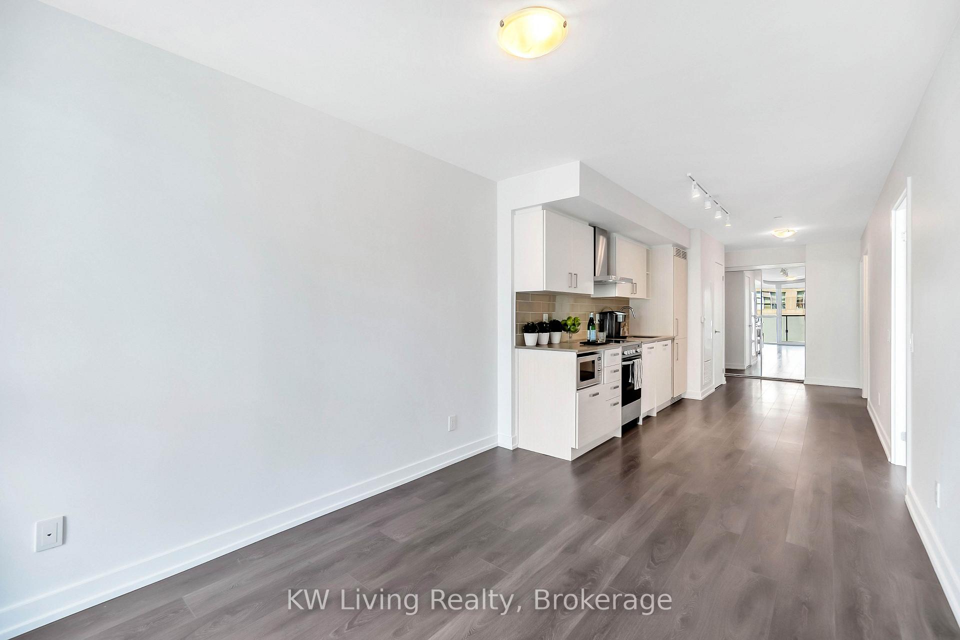 Photo 16 of Unit 709, 125 Redpath Avenue, Toronto, Mount Pleasant East — HOMEH