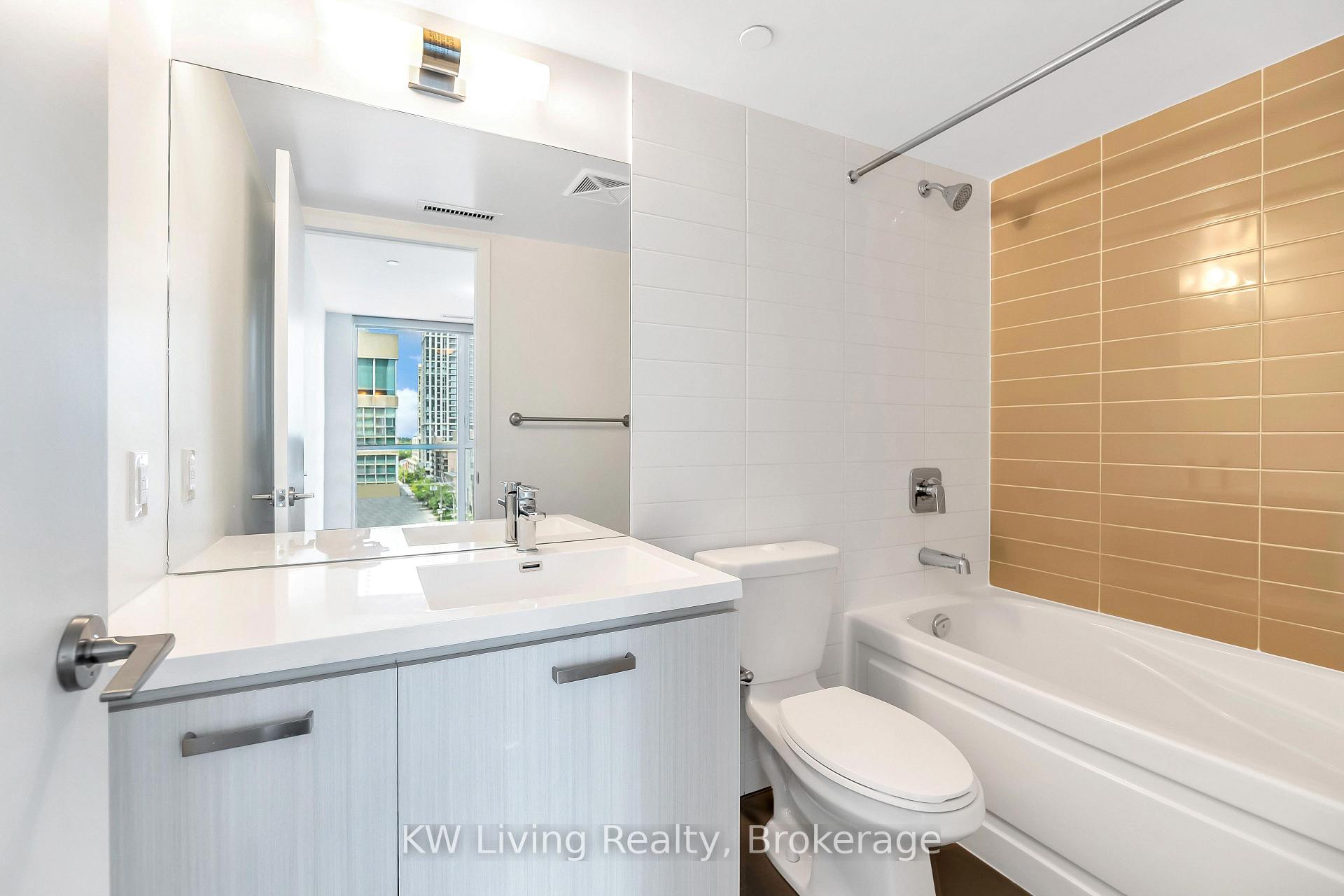 Photo 21 of Unit 709, 125 Redpath Avenue, Toronto, Mount Pleasant East — HOMEH