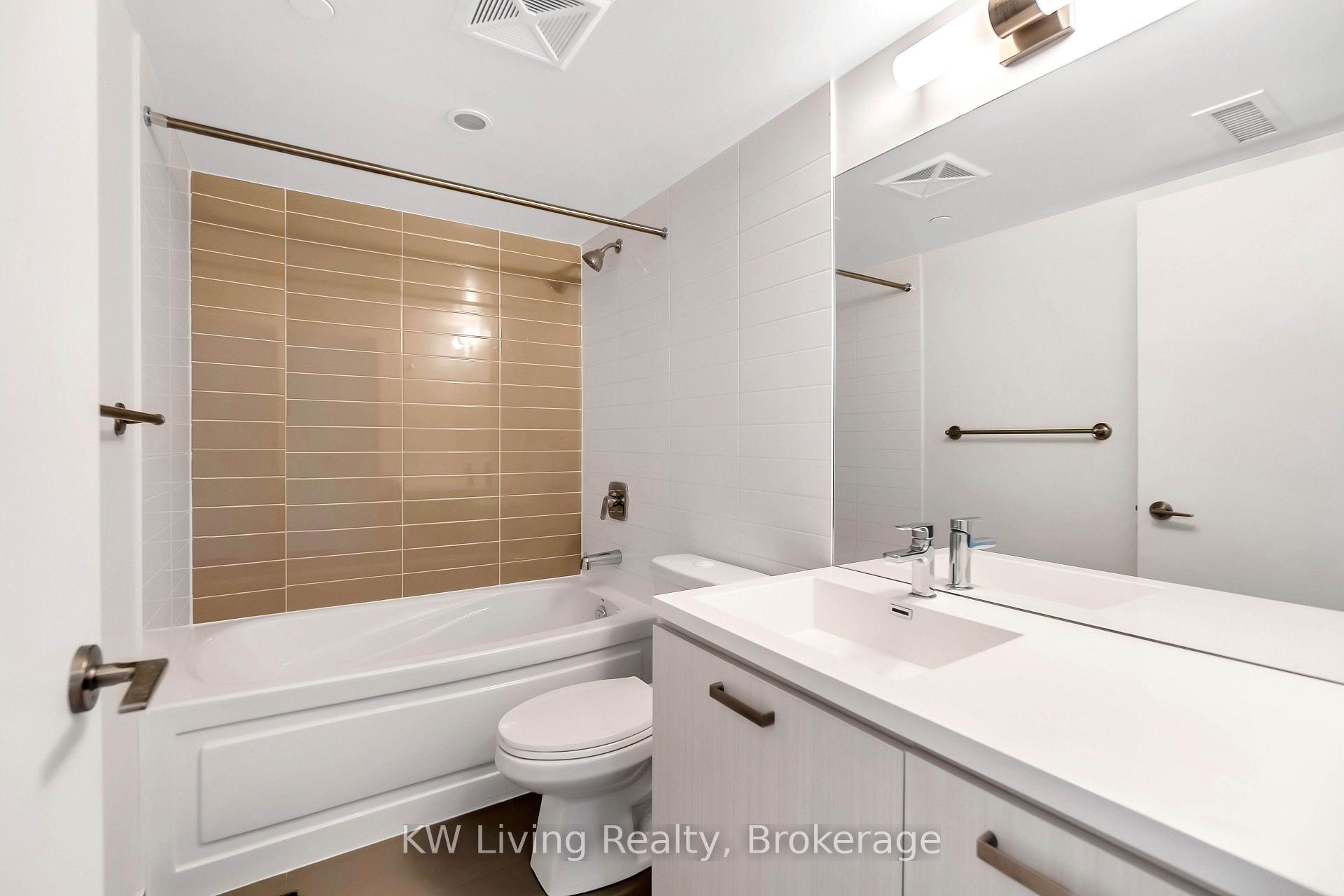 Photo 25 of Unit 709, 125 Redpath Avenue, Toronto, Mount Pleasant East — HOMEH