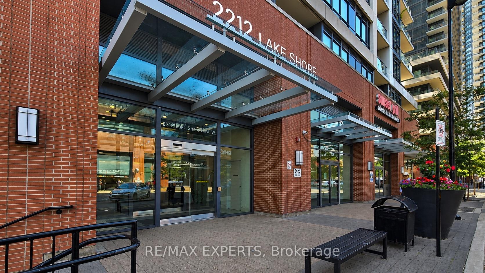 Photo 3 of Unit 615, 2212 Lakeshore Boulevard W, Etobicoke, Mimico — HOMEH