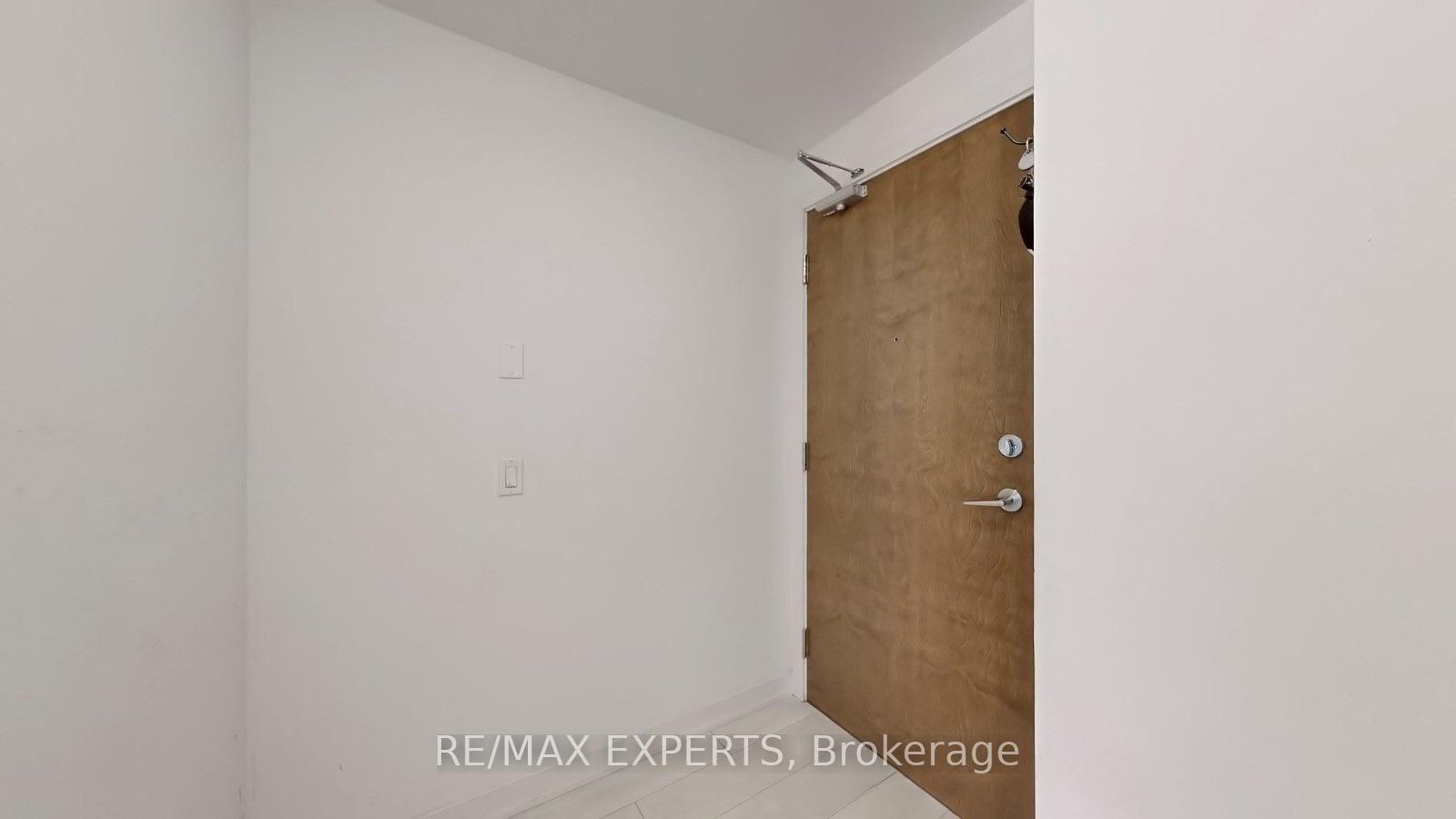 Photo 9 of Unit 615, 2212 Lakeshore Boulevard W, Etobicoke, Mimico — HOMEH