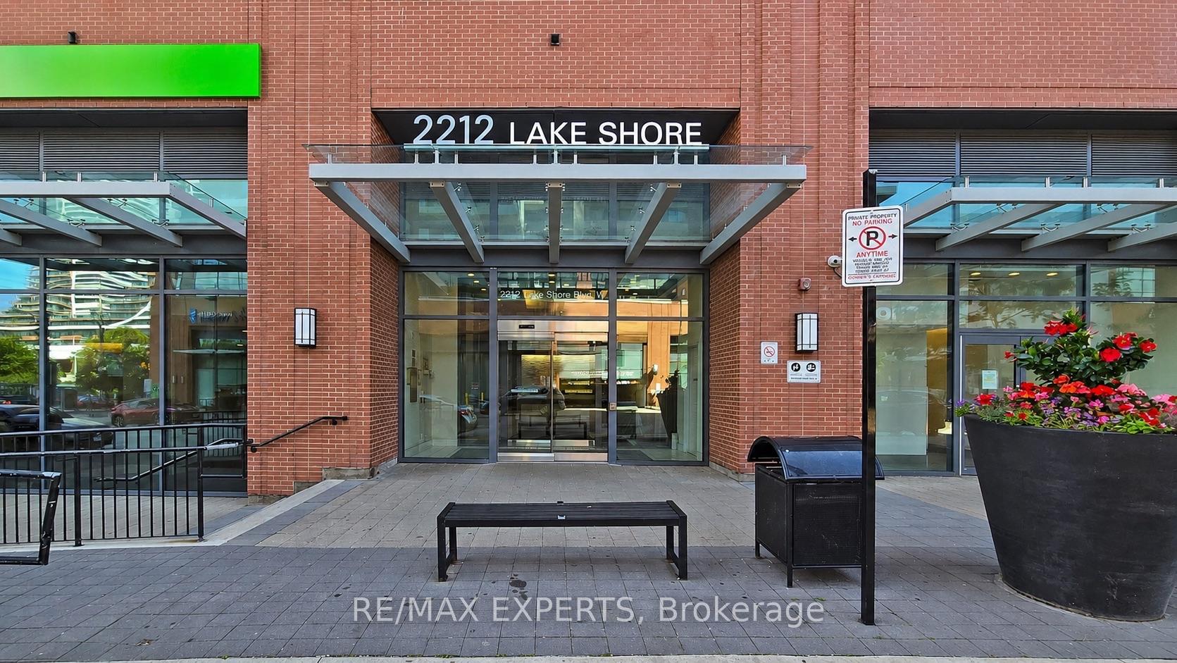 Photo 4 of Unit 615, 2212 Lakeshore Boulevard W, Etobicoke, Mimico — HOMEH