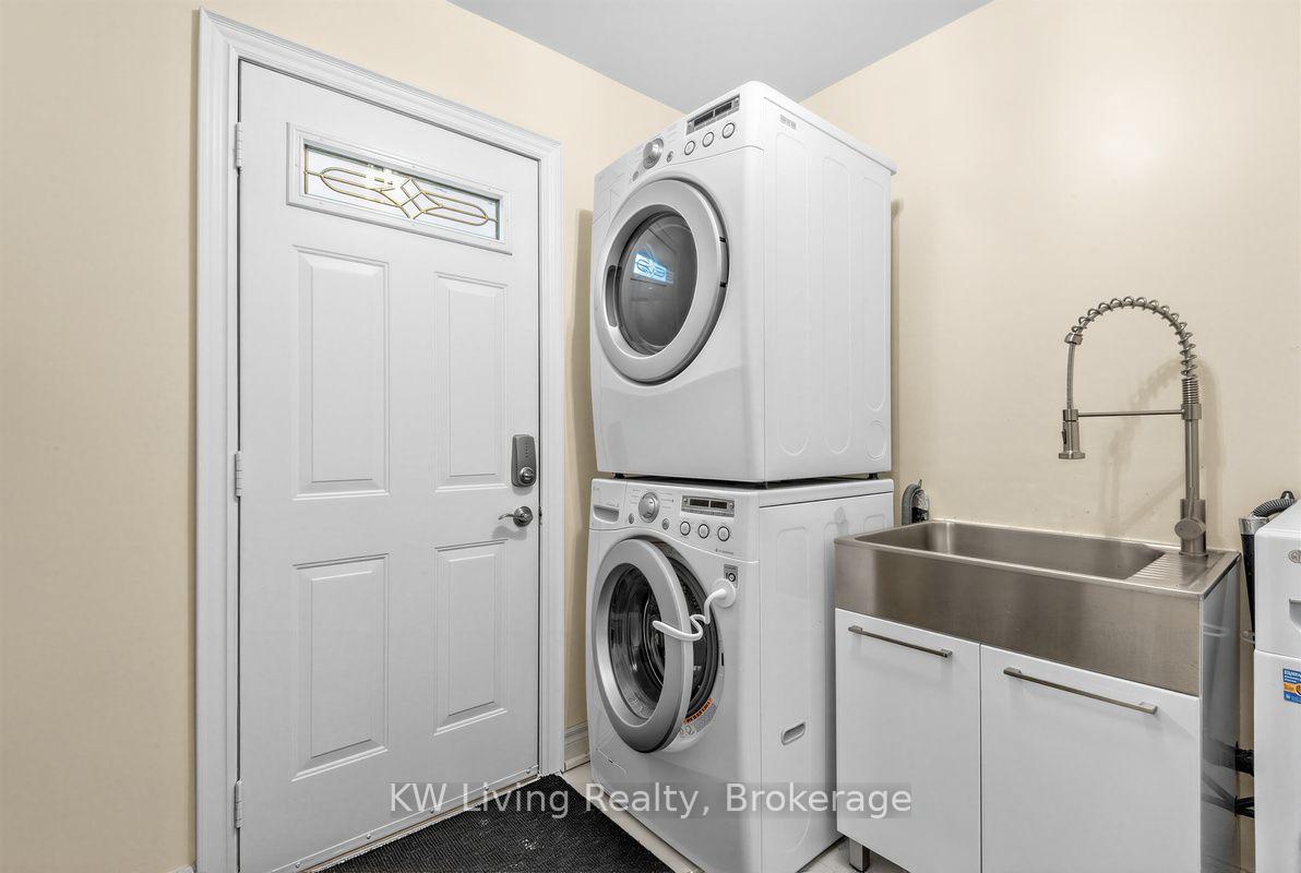 Photo 21 of 7570 Kipling Avenue, Vaughan, West Woodbridge — HOMEH