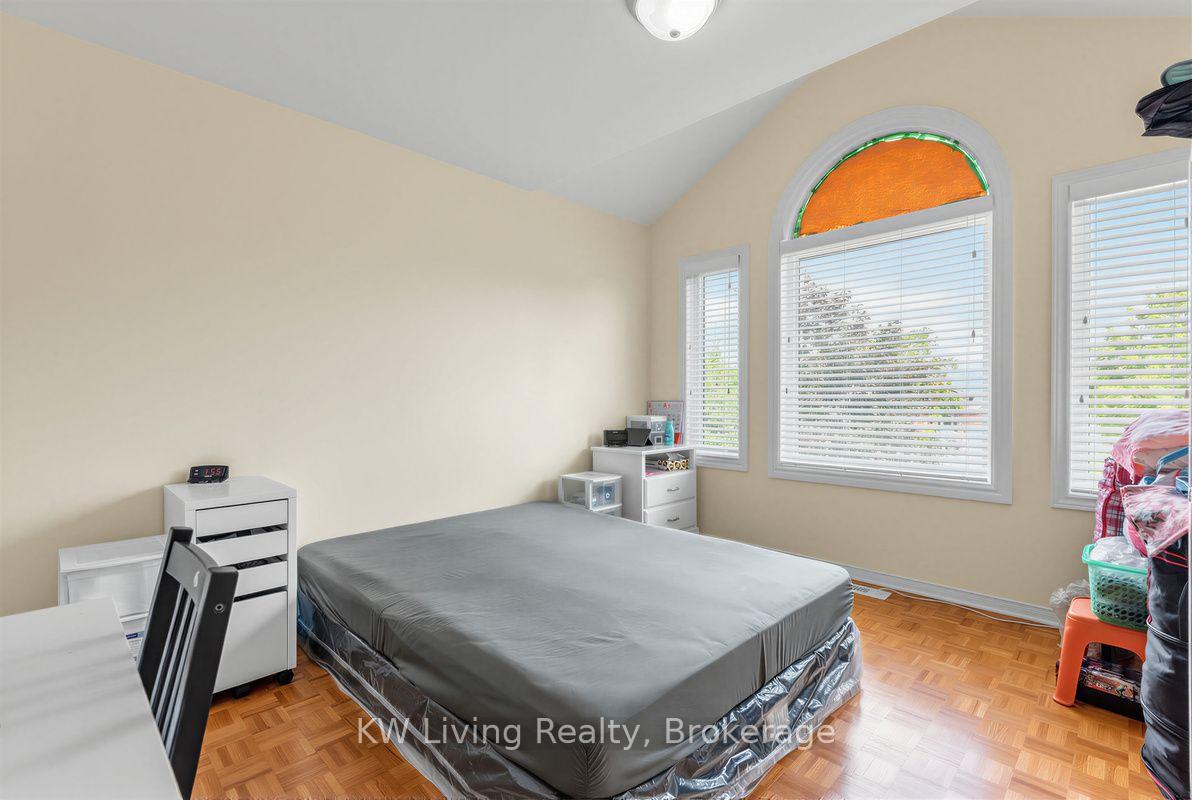 Photo 28 of 7570 Kipling Avenue, Vaughan, West Woodbridge — HOMEH