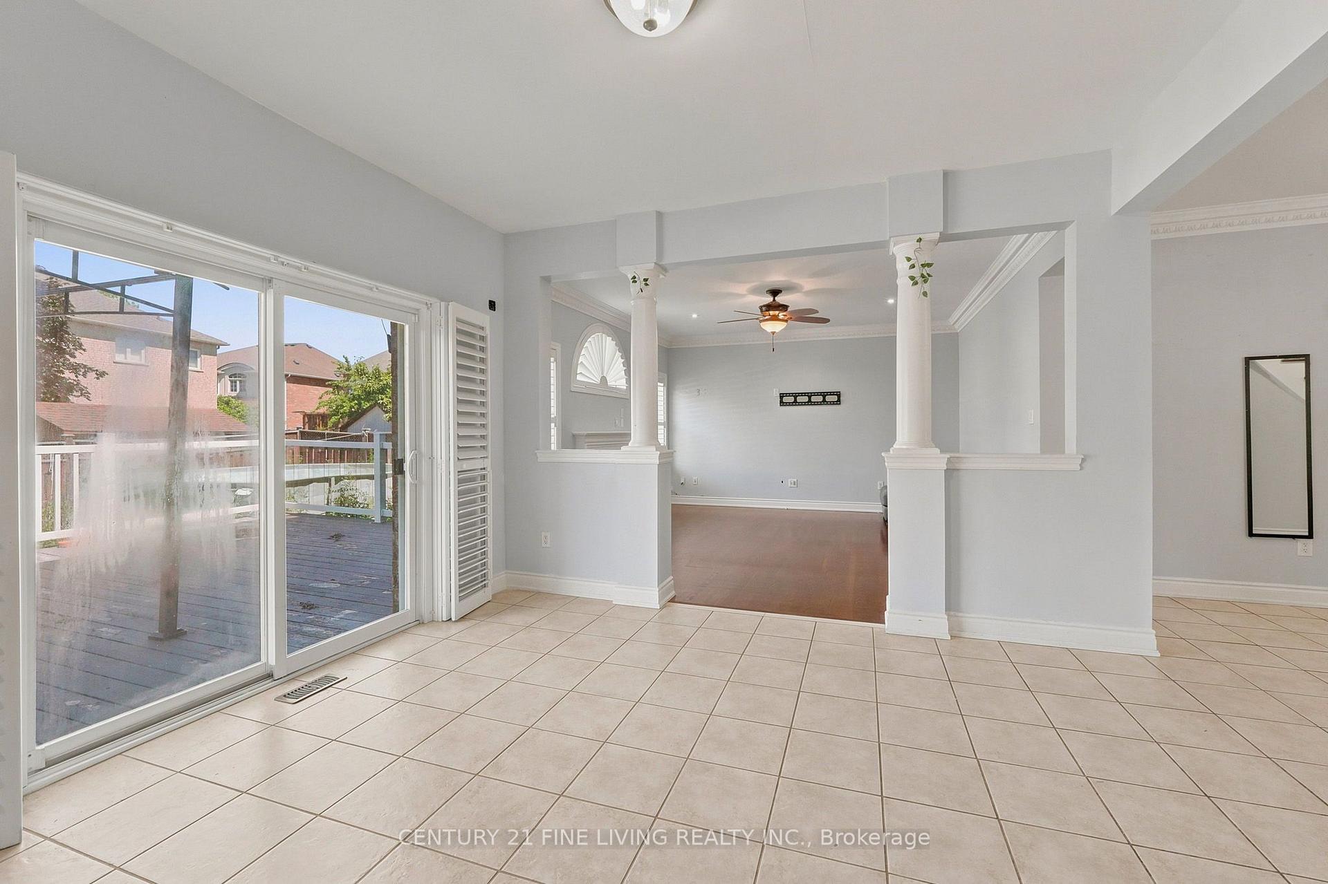 Photo 17 of 38 Eiffel Boulevard, Brampton, Vales of Castlemore — HOMEH