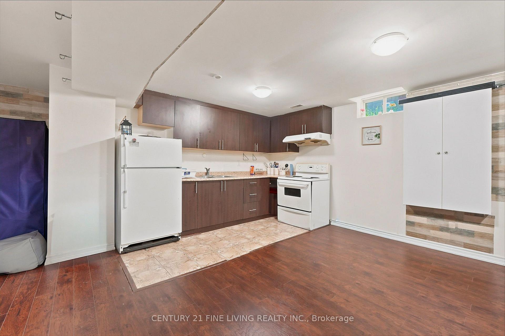 Photo 29 of 38 Eiffel Boulevard, Brampton, Vales of Castlemore — HOMEH