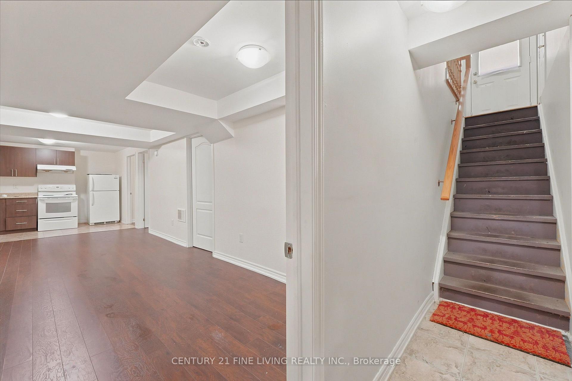 Photo 31 of 38 Eiffel Boulevard, Brampton, Vales of Castlemore — HOMEH