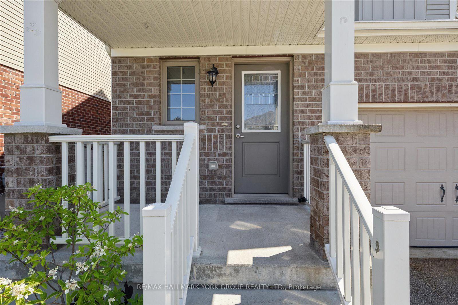 Photo 4 of 132 Banting Crescent, Essa, Angus — HOMEH
