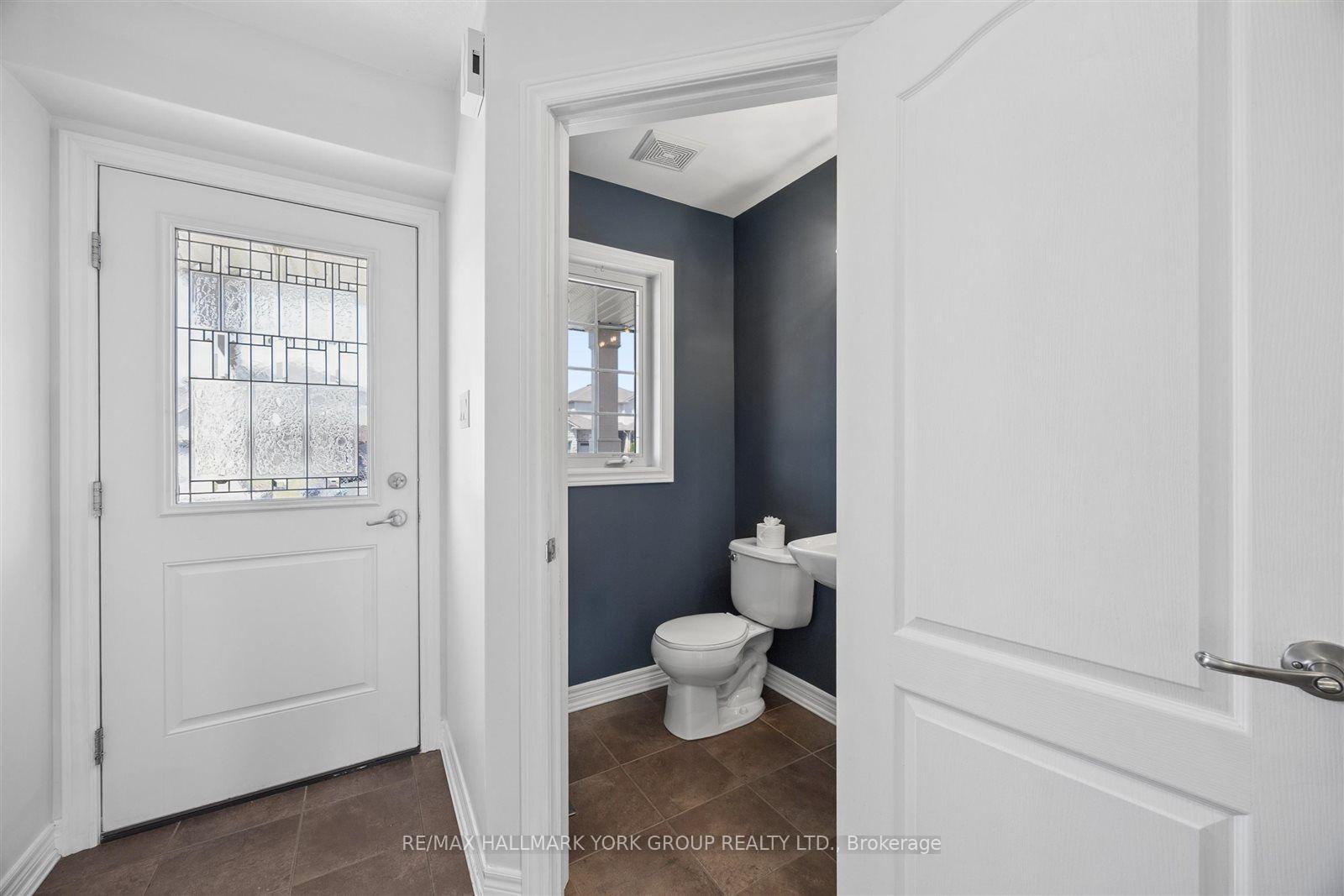 Photo 5 of 132 Banting Crescent, Essa, Angus — HOMEH
