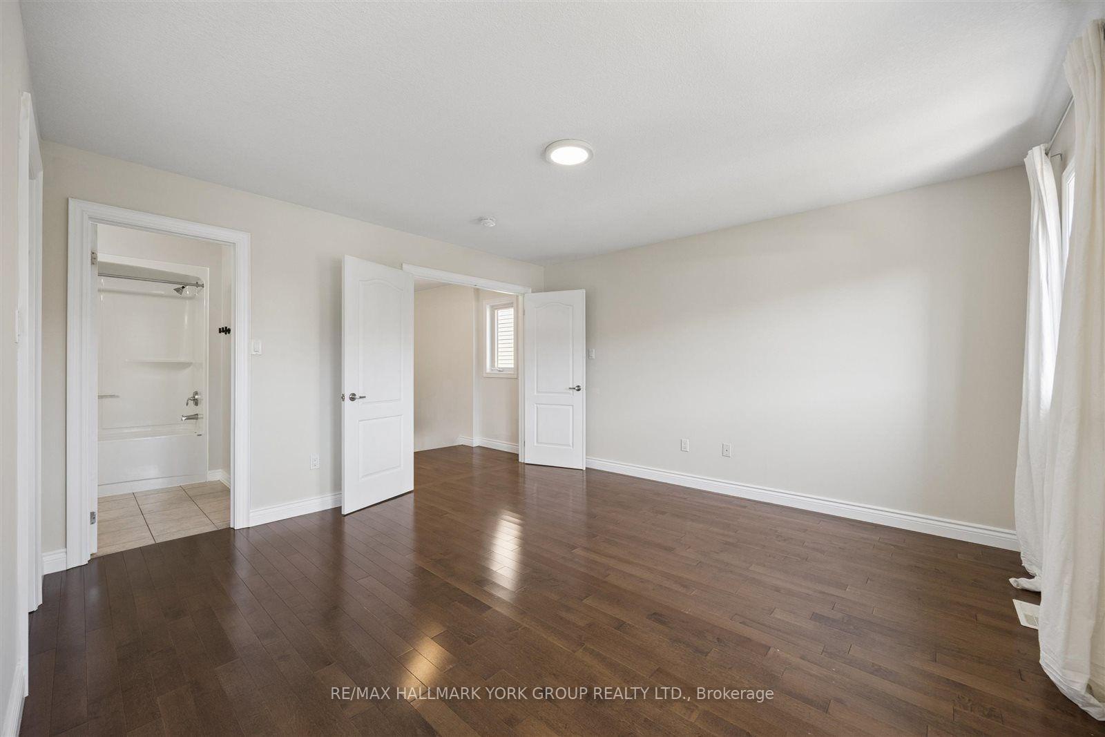 Photo 21 of 132 Banting Crescent, Essa, Angus — HOMEH
