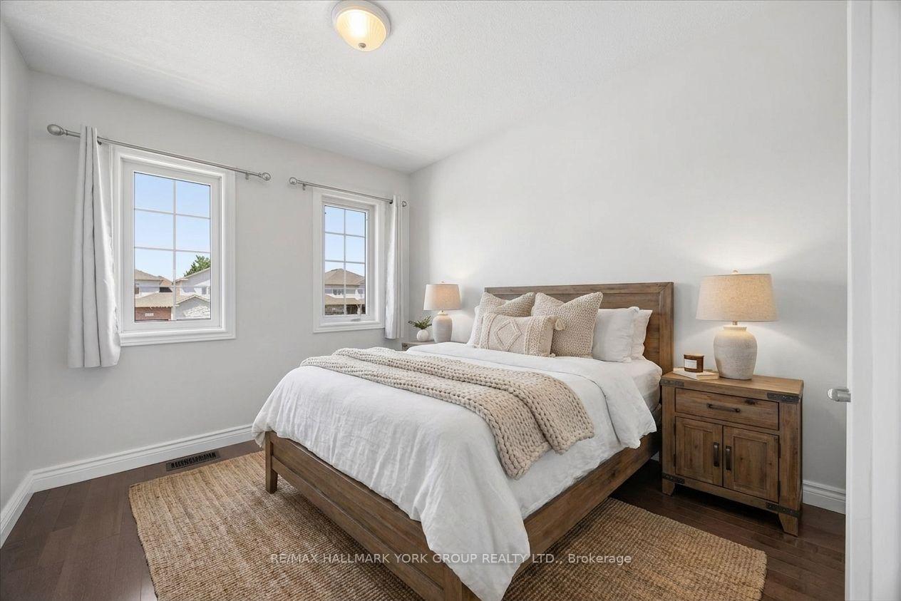 Photo 25 of 132 Banting Crescent, Essa, Angus — HOMEH