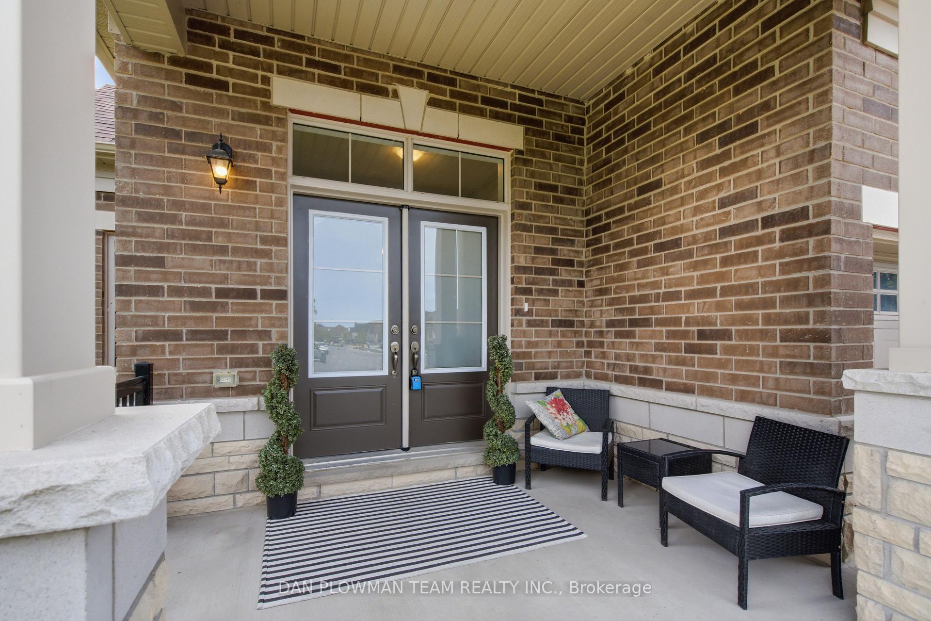 Photo 3 of 2 Holtby Court, Scugog, Port Perry — HOMEH